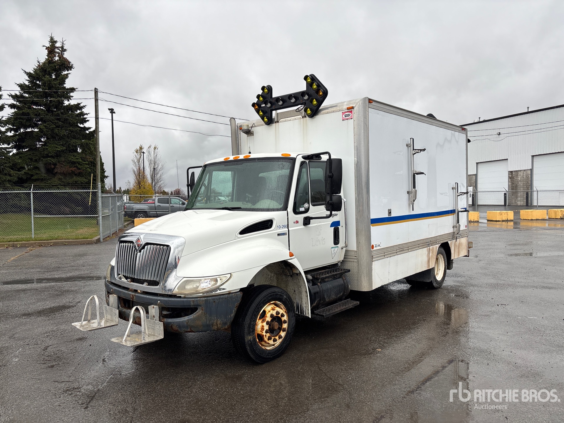 General Appearance with Picture, Left Front Corner