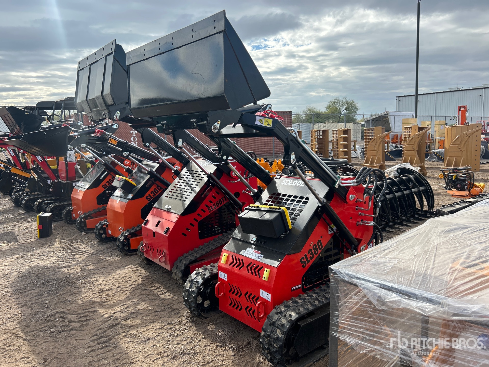 General Appearance with Featured Photo