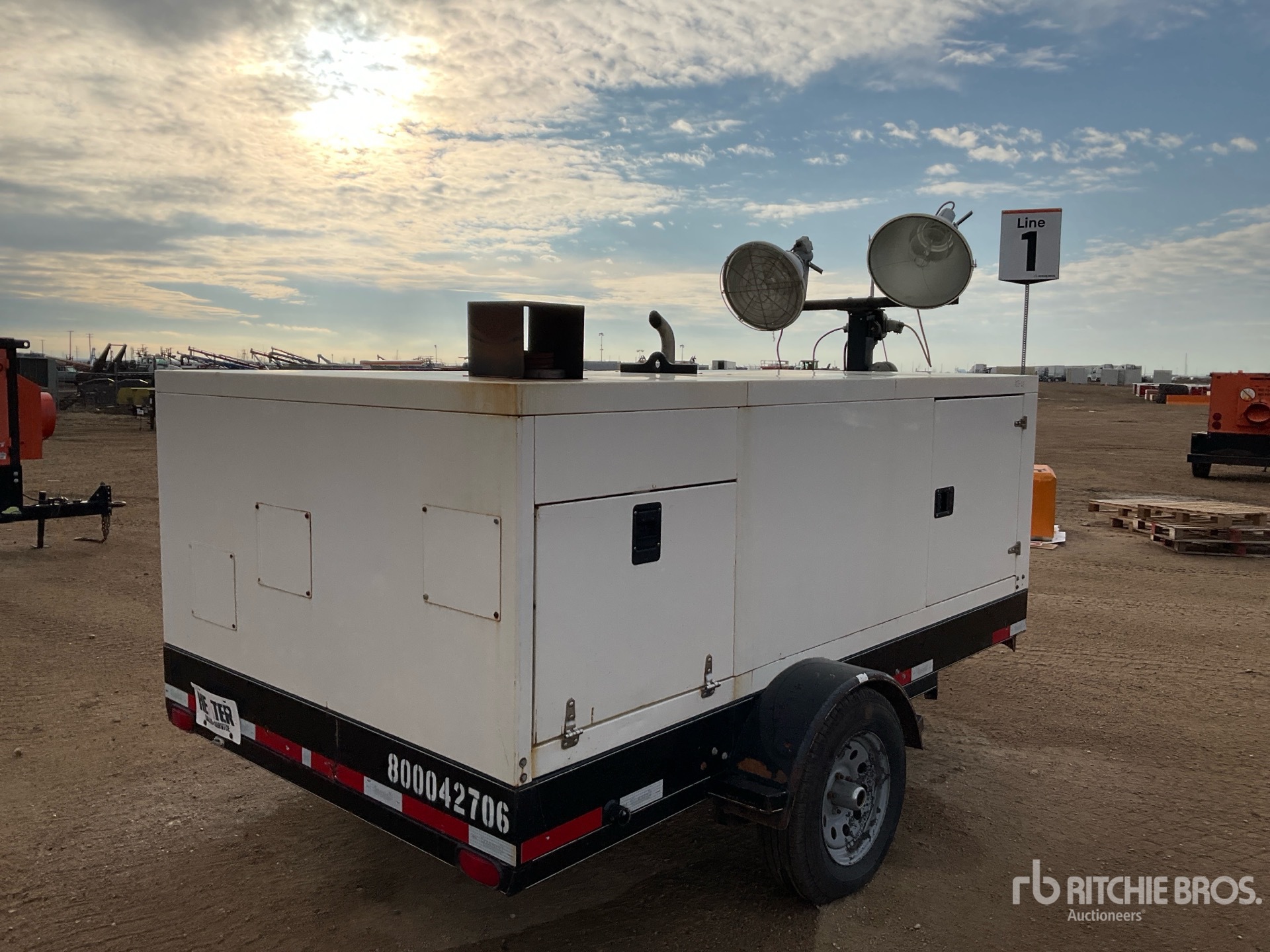 General Appearance with Picture, Right Rear Corner