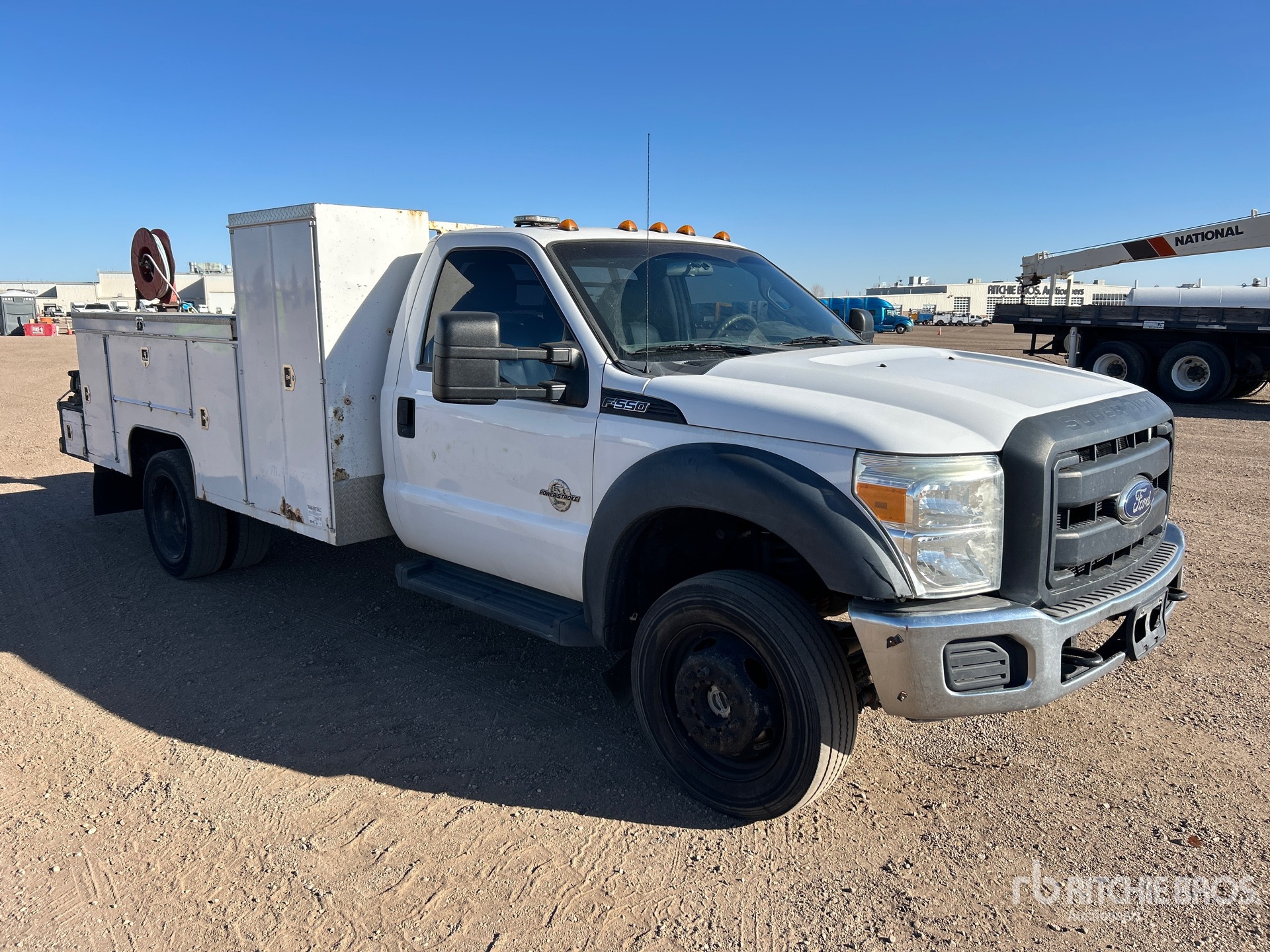 General Appearance with Bild, Ecke vorne rechts