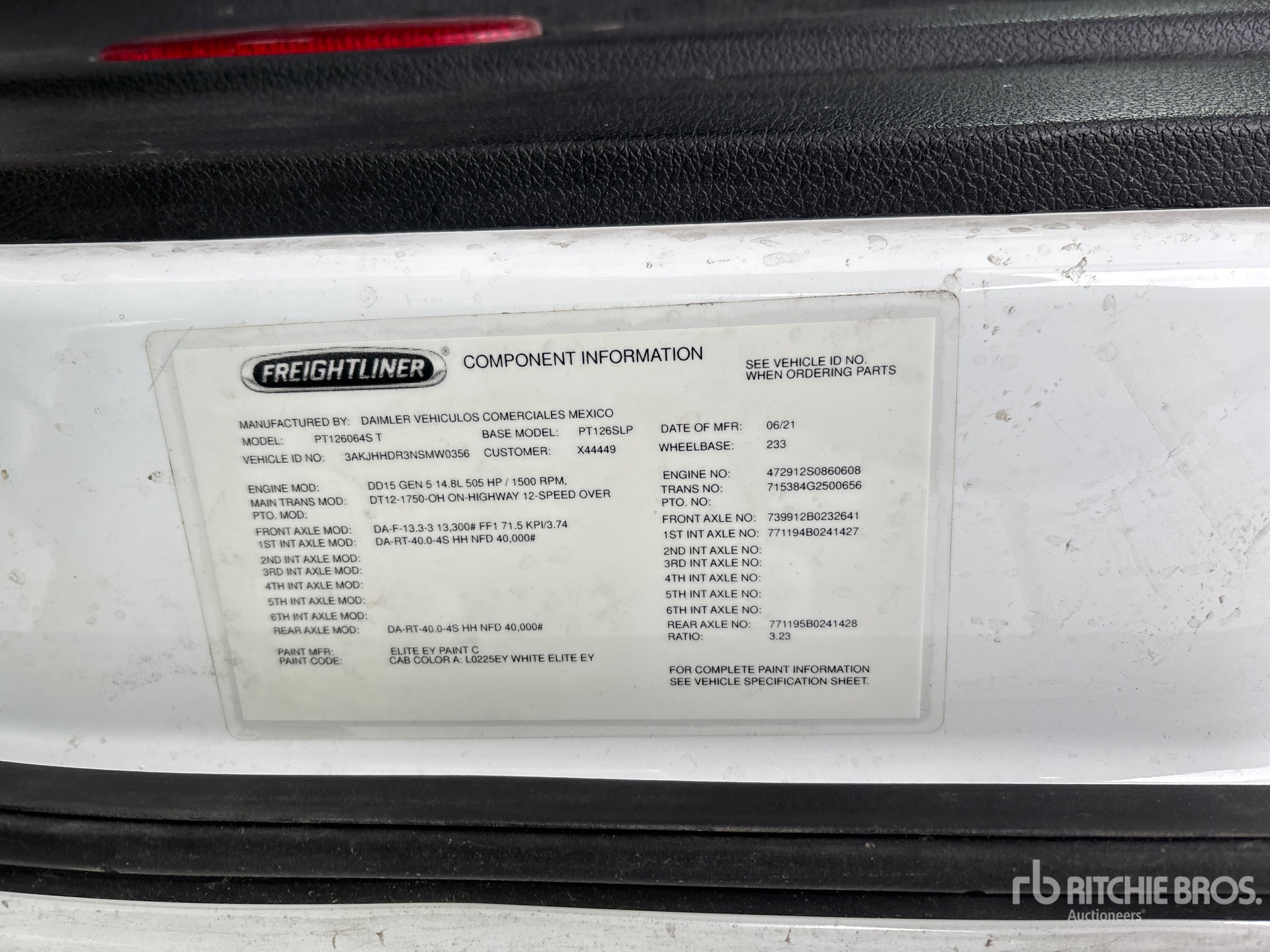 General Appearance with Serial Number / VIN