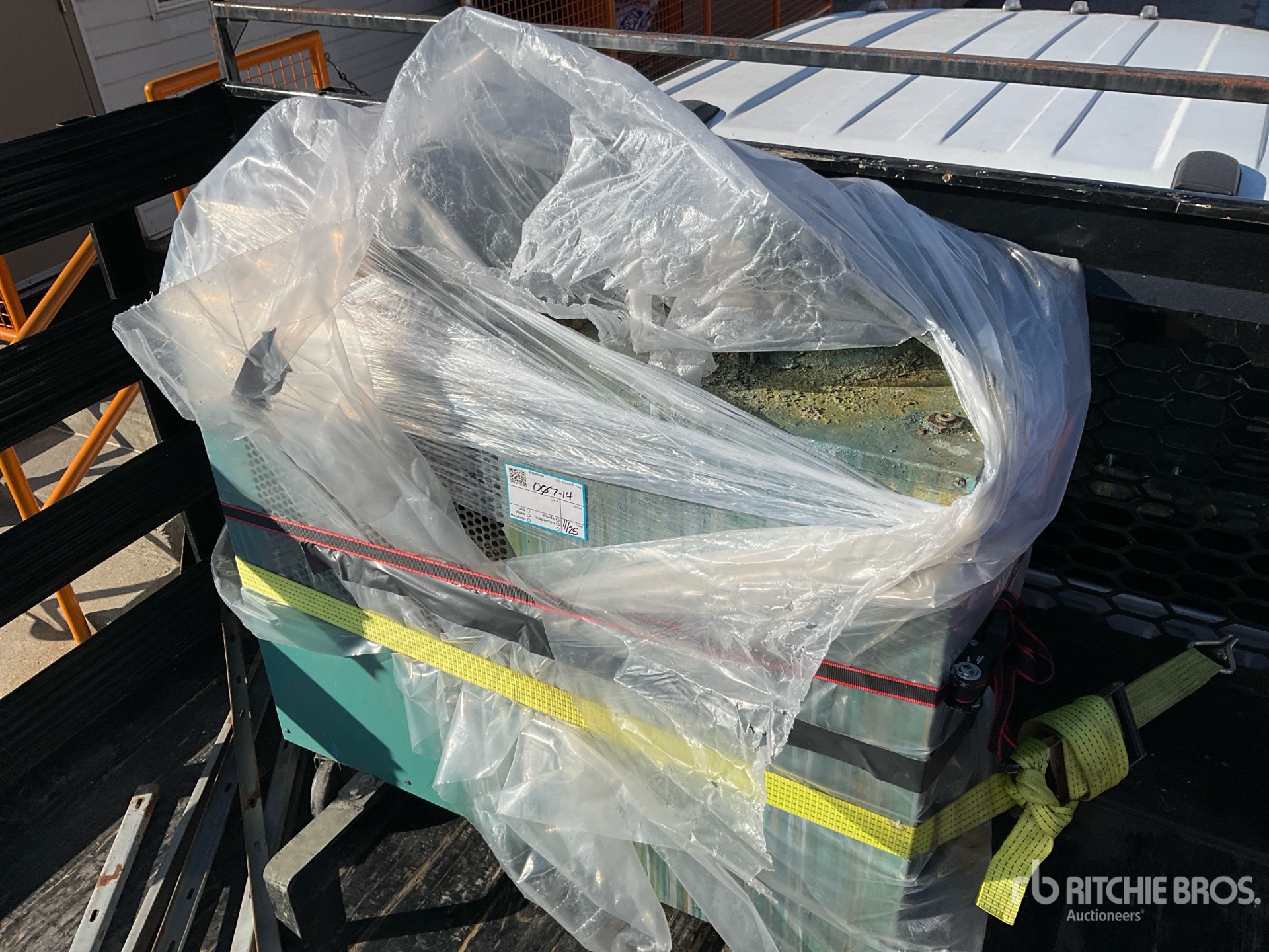 General Appearance with Featured Photo