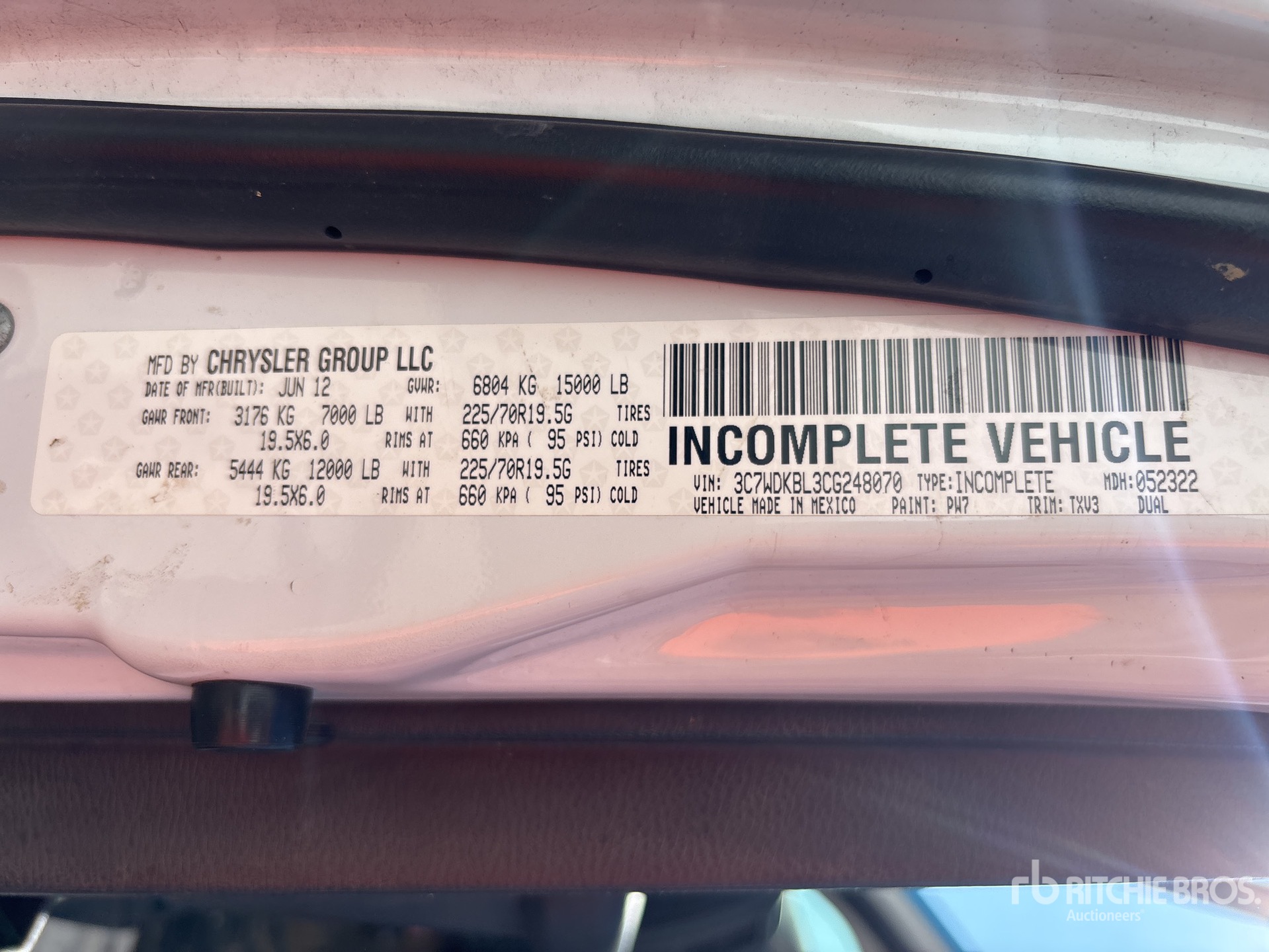 General Appearance with Serial Number / VIN