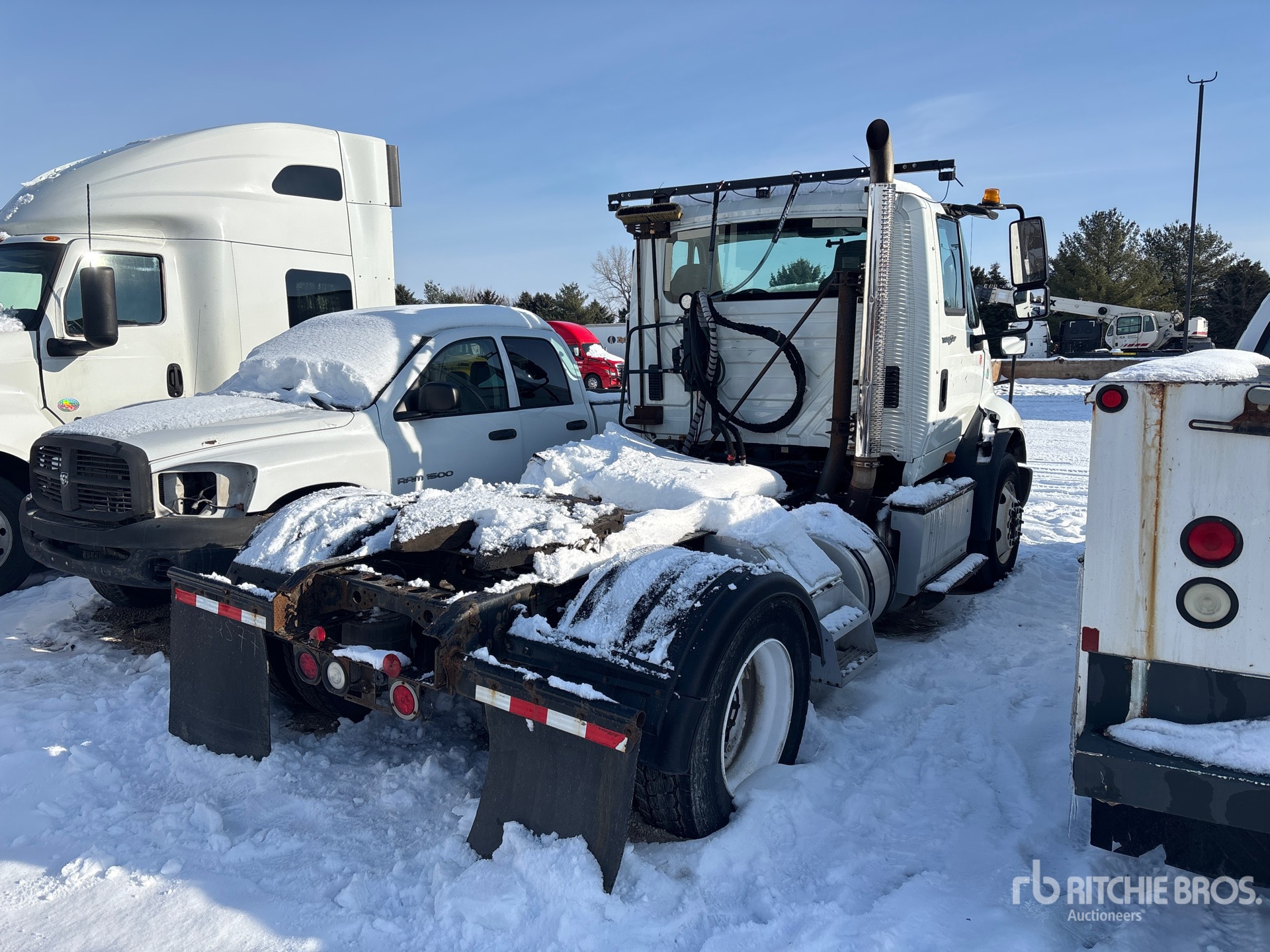 Aspect général with Image, coin arrière droit