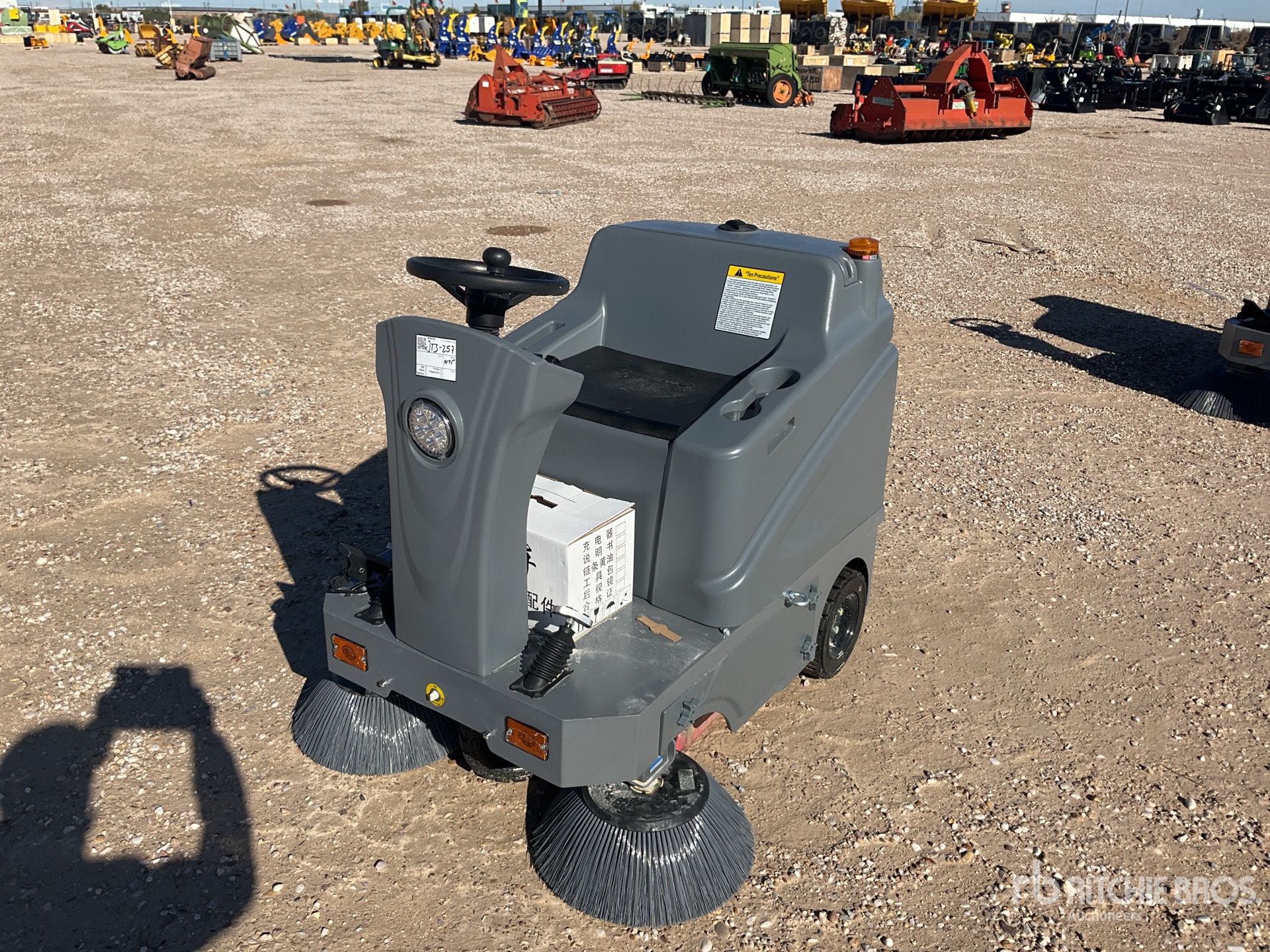 General Appearance with Bild, Ecke vorne links