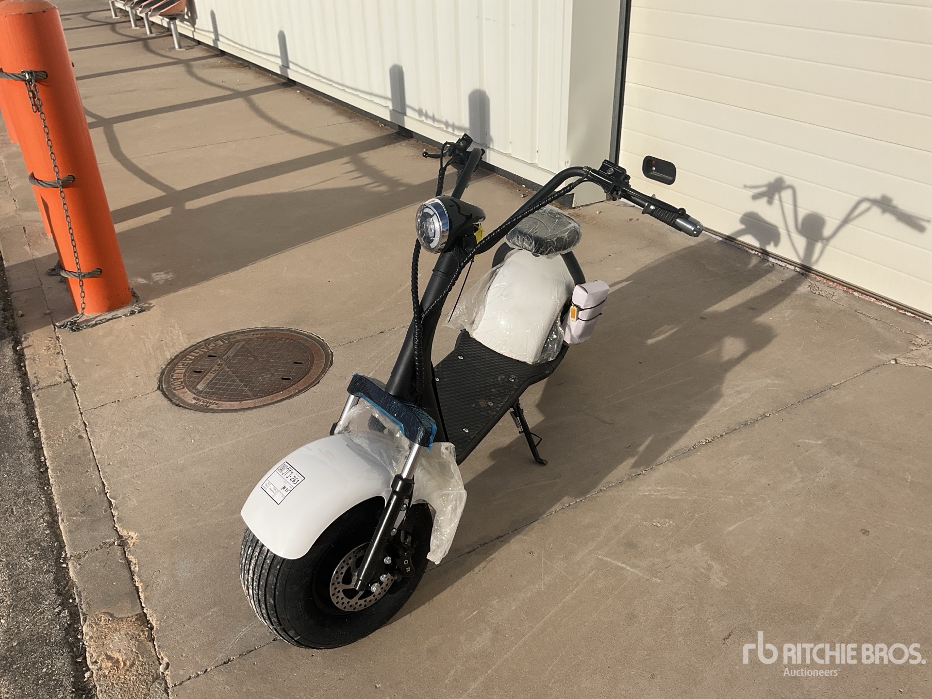 General Appearance with Picture, Left Front Corner