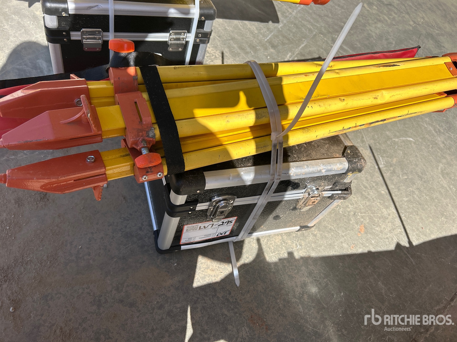 General Appearance with Featured Photo