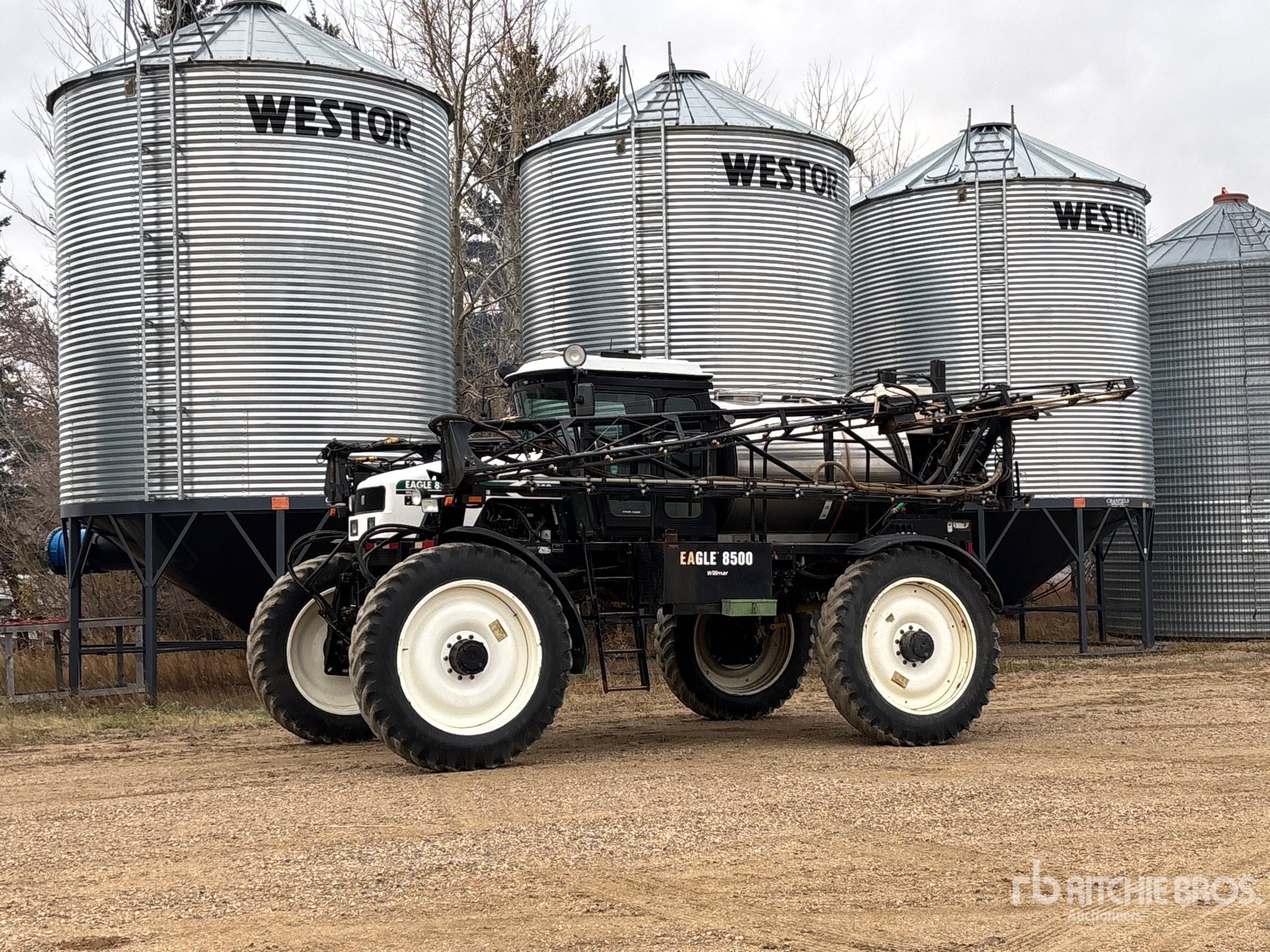 General Appearance with Foto, angolo anteriore sinistro