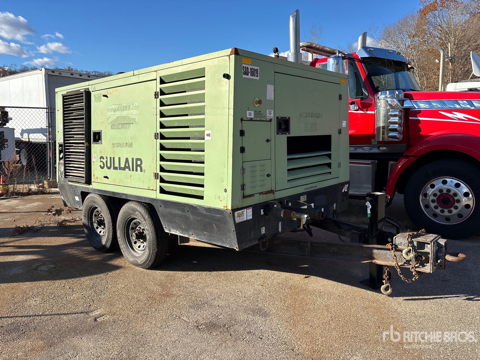 General Appearance with Foto, angolo anteriore destro