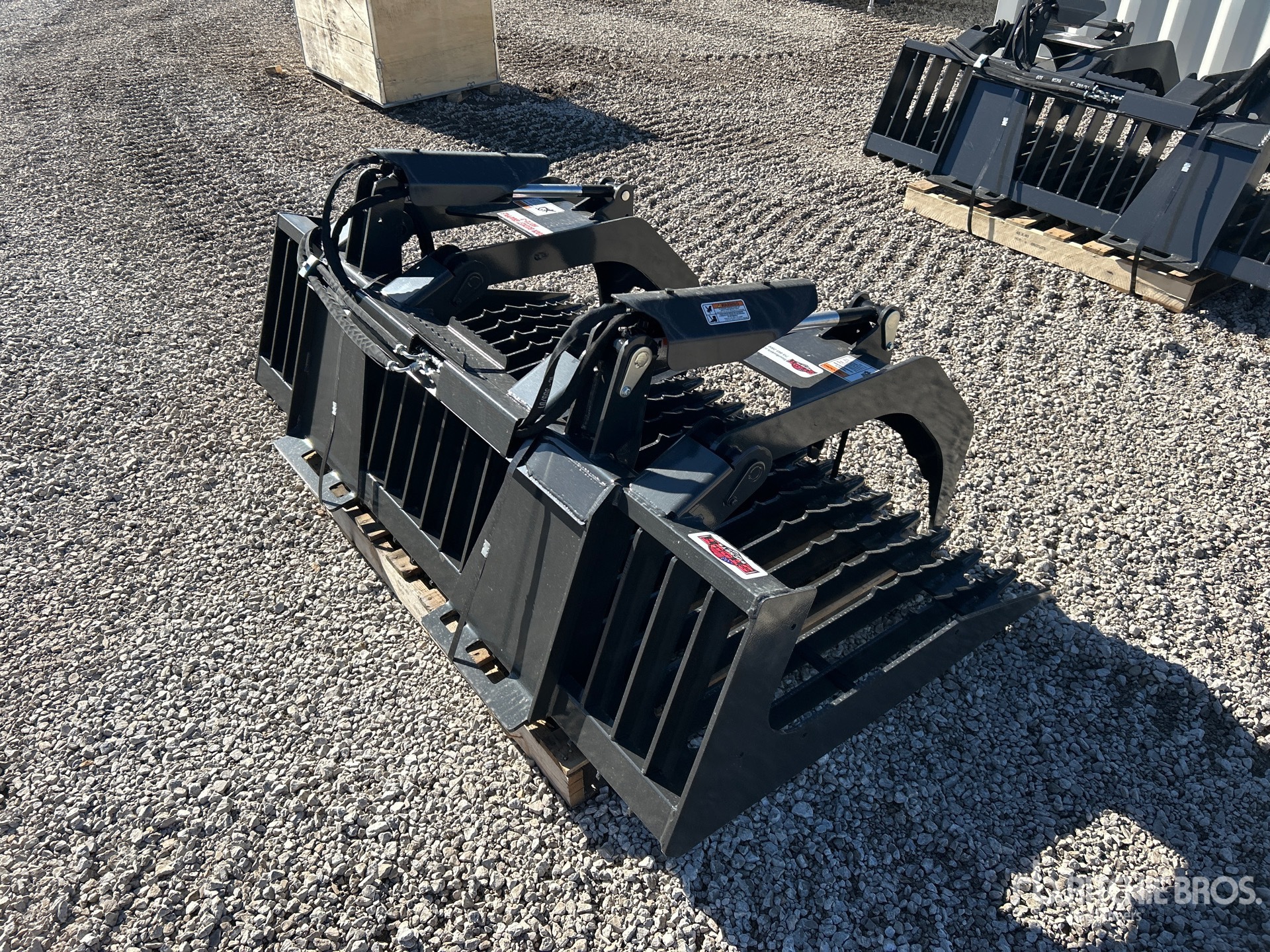 General Appearance with Foto, angolo anteriore sinistro