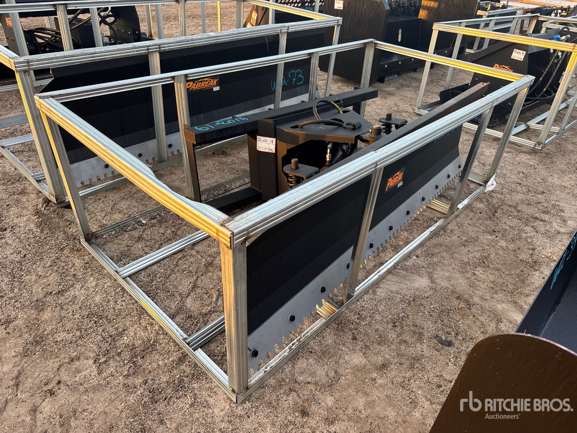 General Appearance with Image, coin avant droit