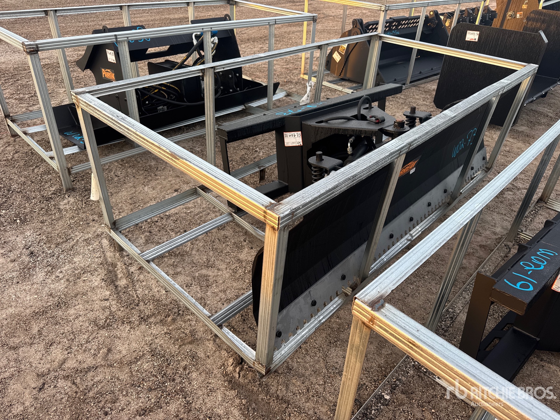 General Appearance with Image, coin avant droit