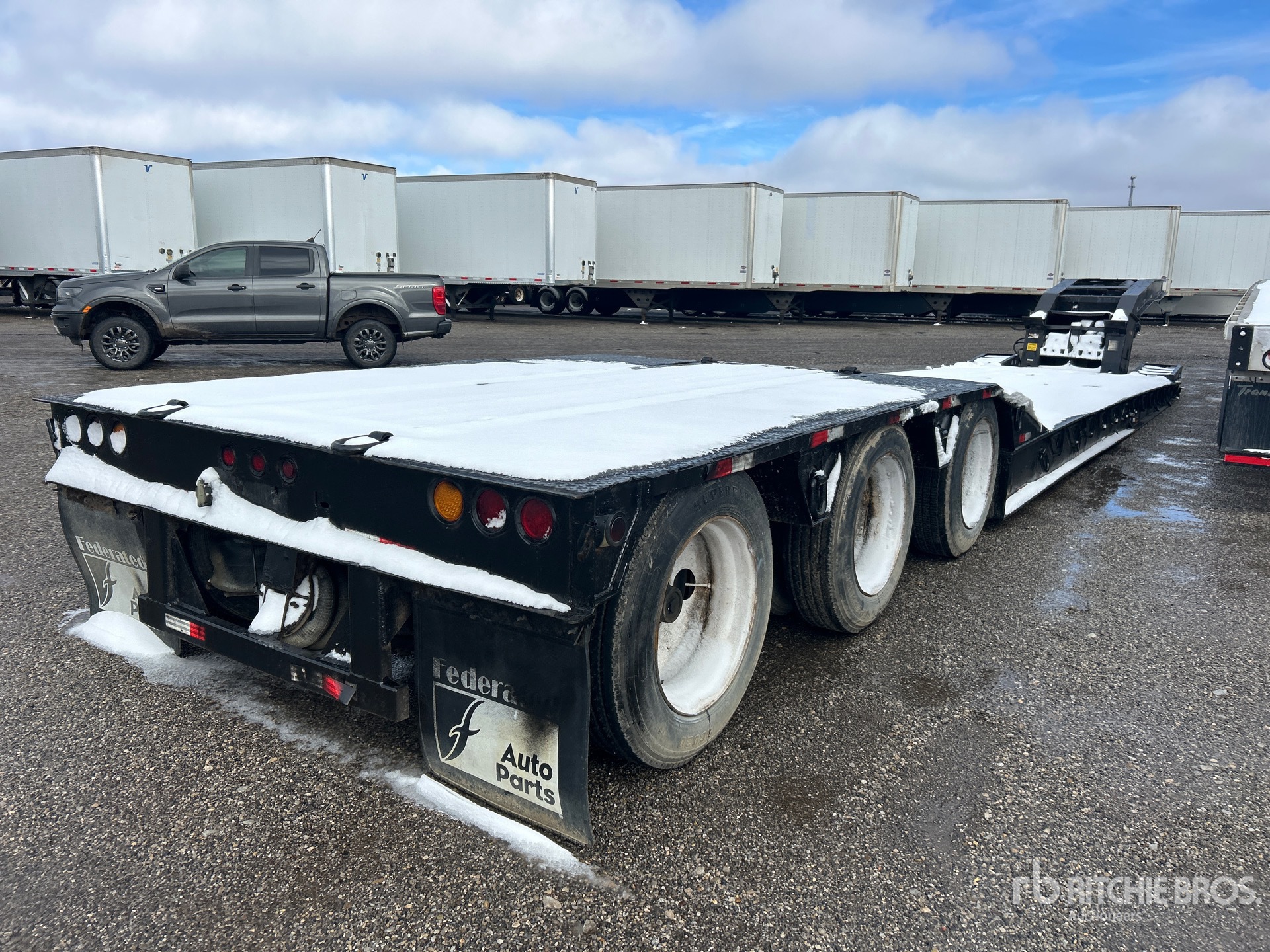 Aspect général with Image, coin arrière droit