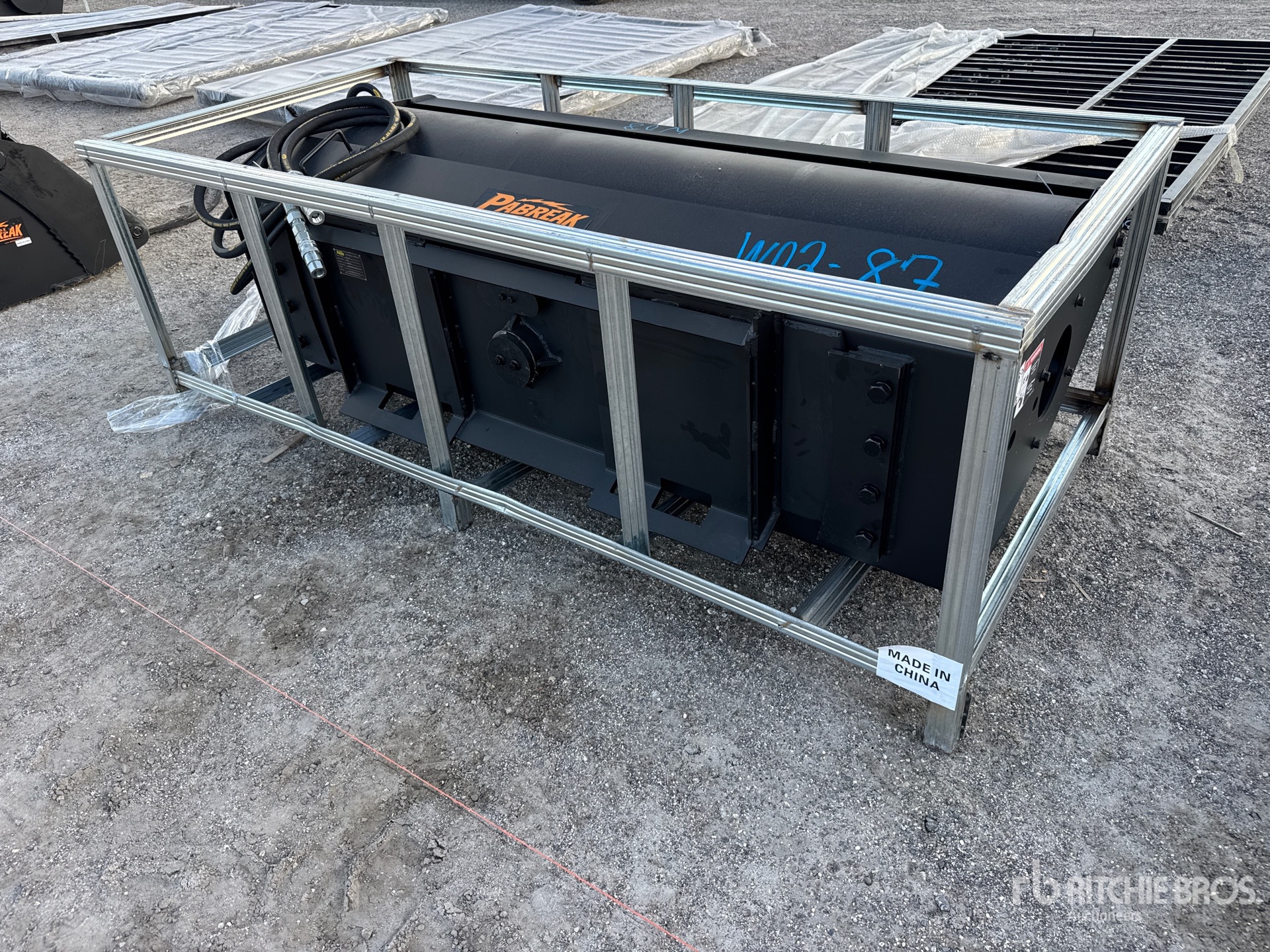 General Appearance with Picture, Right Rear Corner