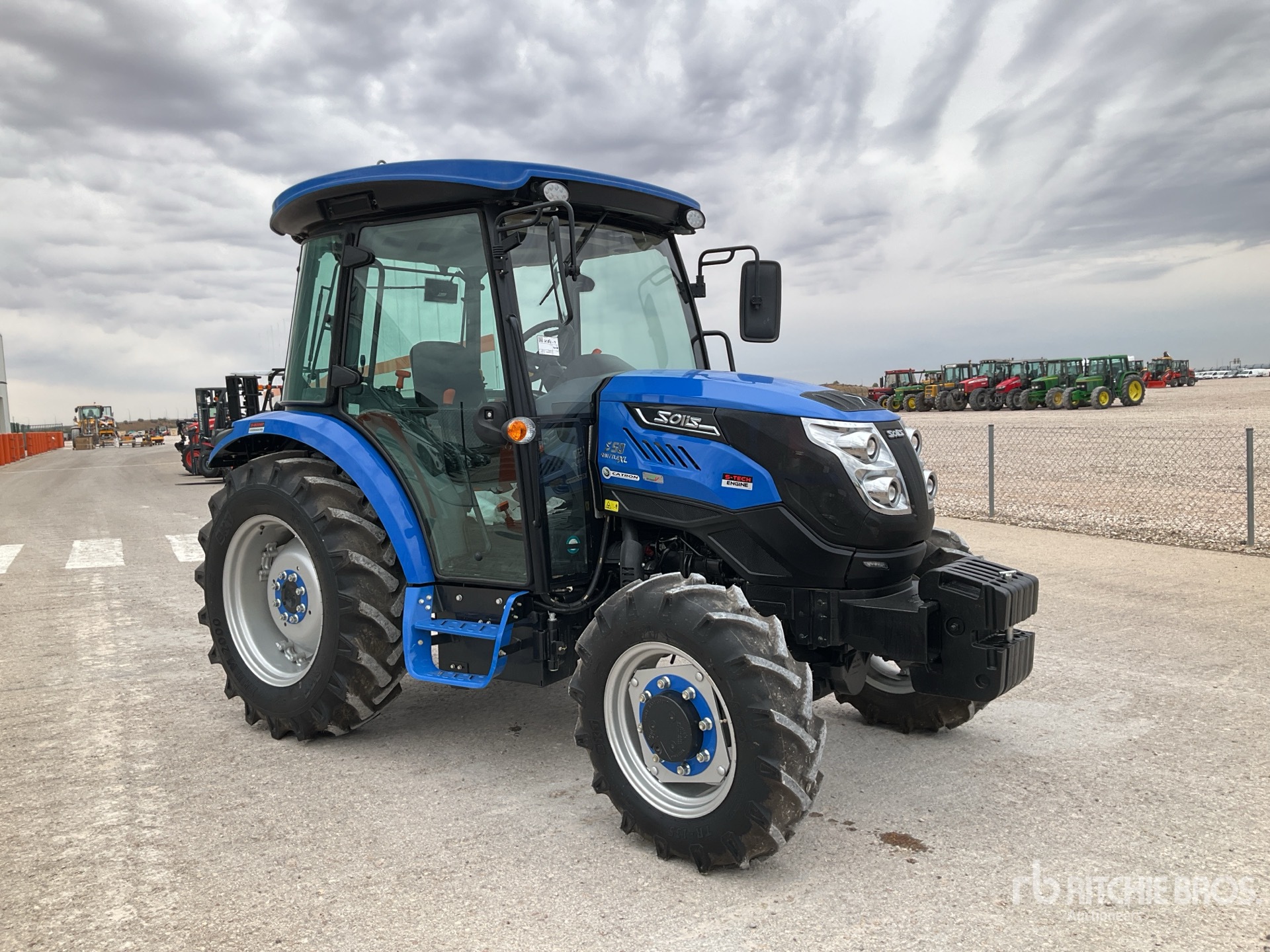 General Appearance with Picture, Right Front Corner