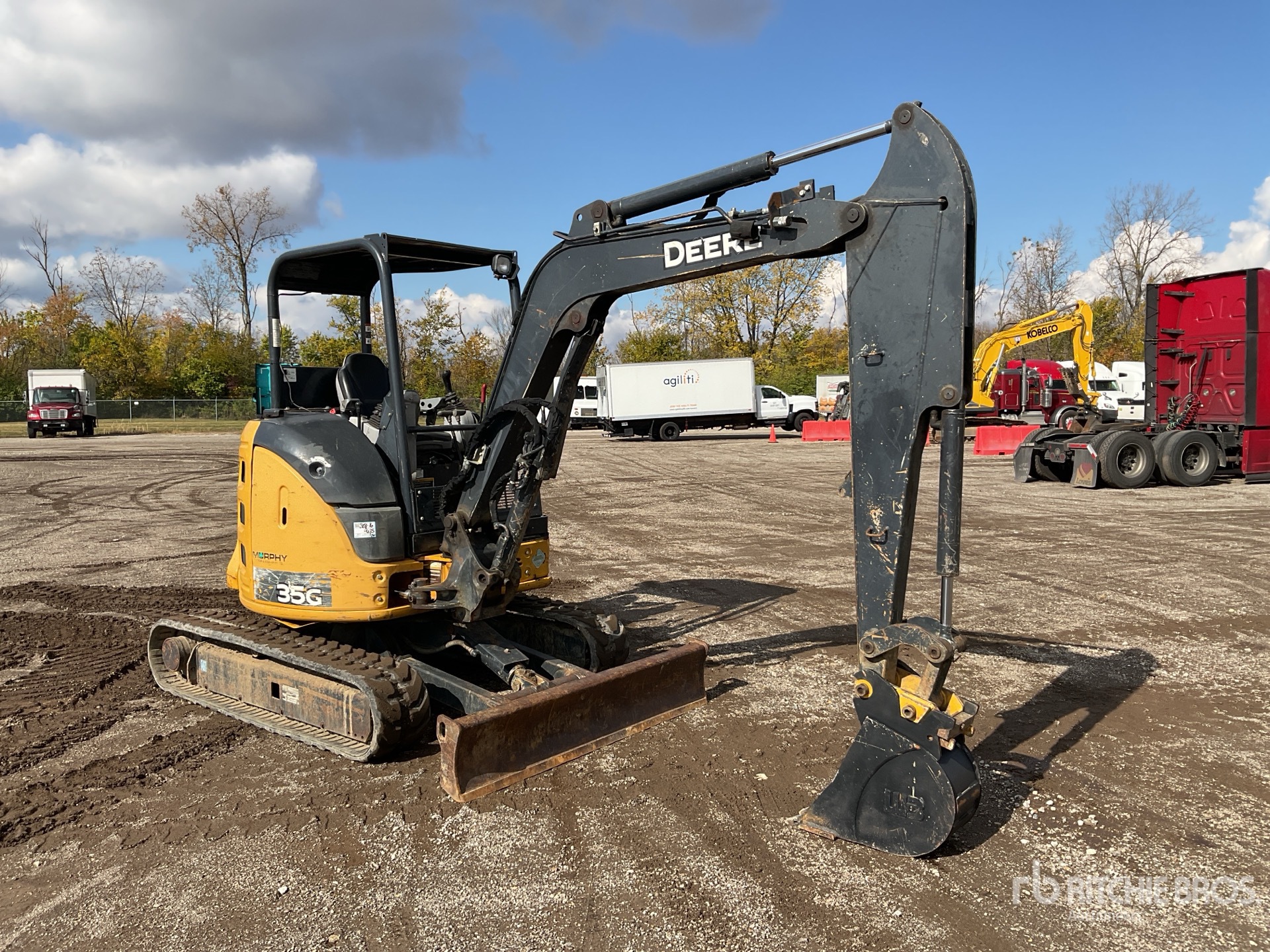 General Appearance with Picture, Right Front Corner