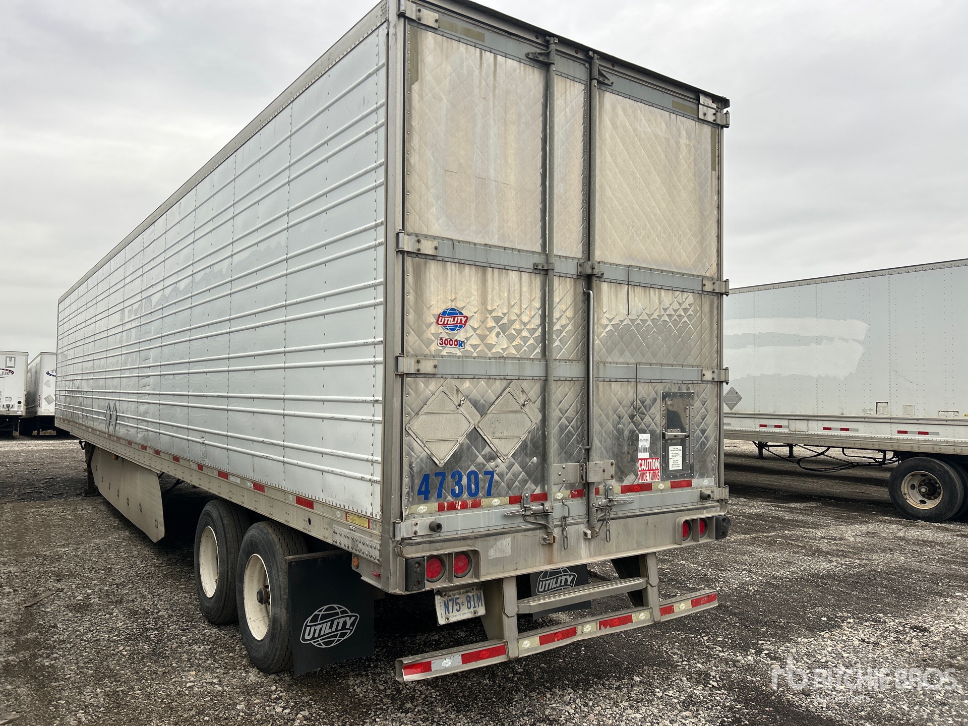 General Appearance with Imagen: esquina trasera izquierda