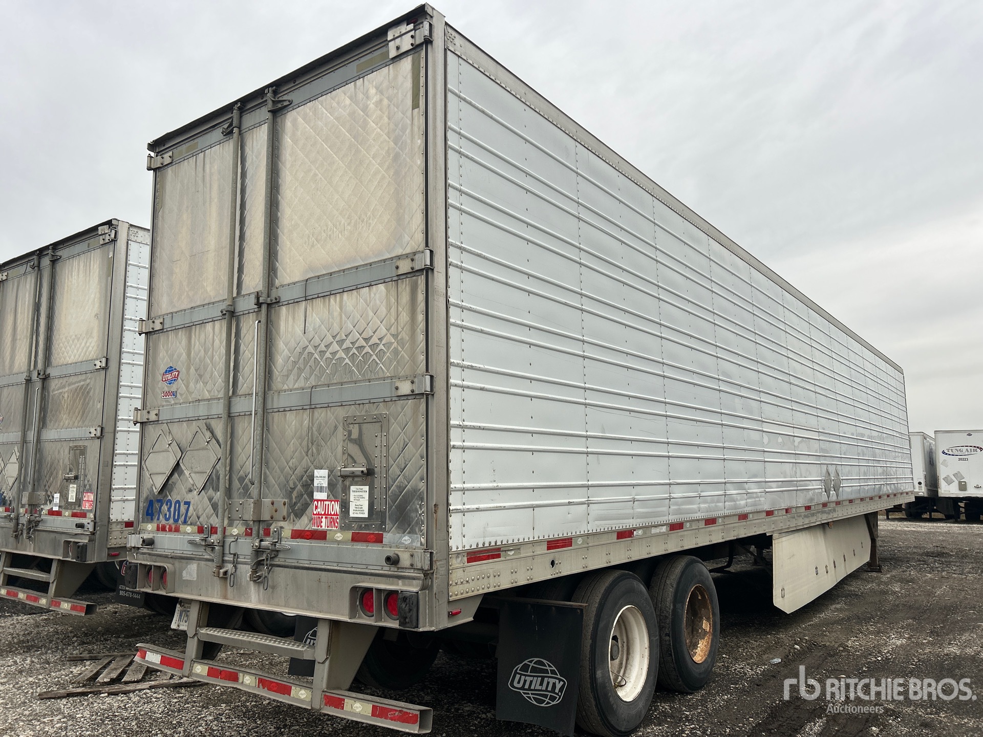 General Appearance with Imagen: esquina trasera derecha