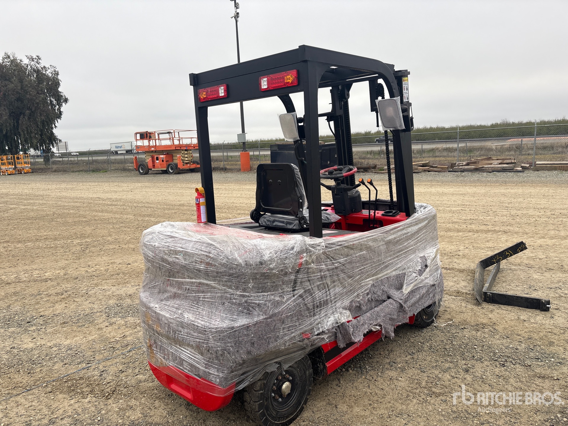 General Appearance with Picture, Left Rear Corner