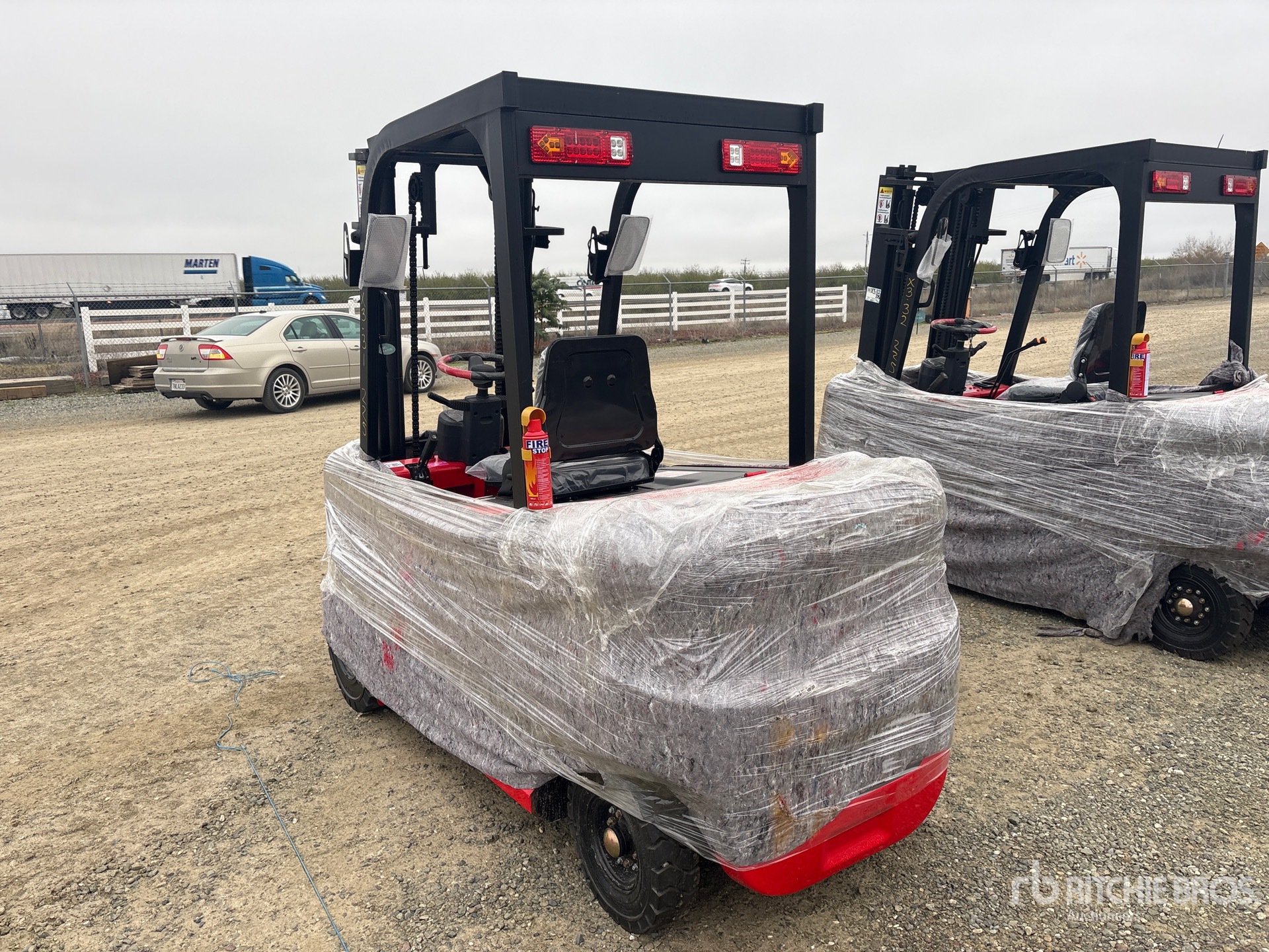 General Appearance with Picture, Right Rear Corner