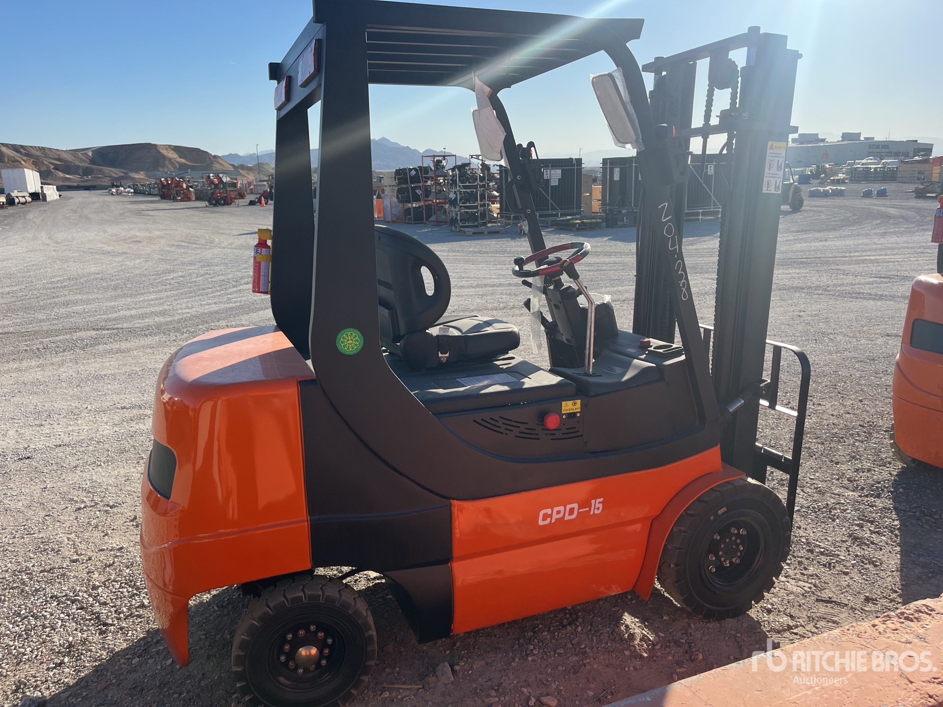 General Appearance with Picture, Right Rear Corner