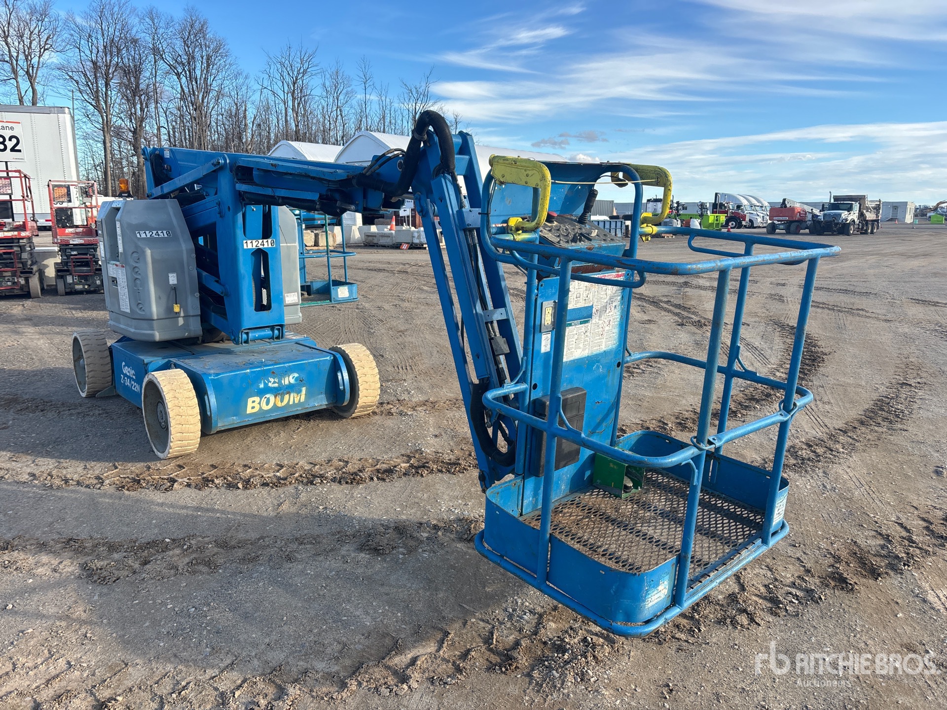 Aspect général with Image, coin avant droit