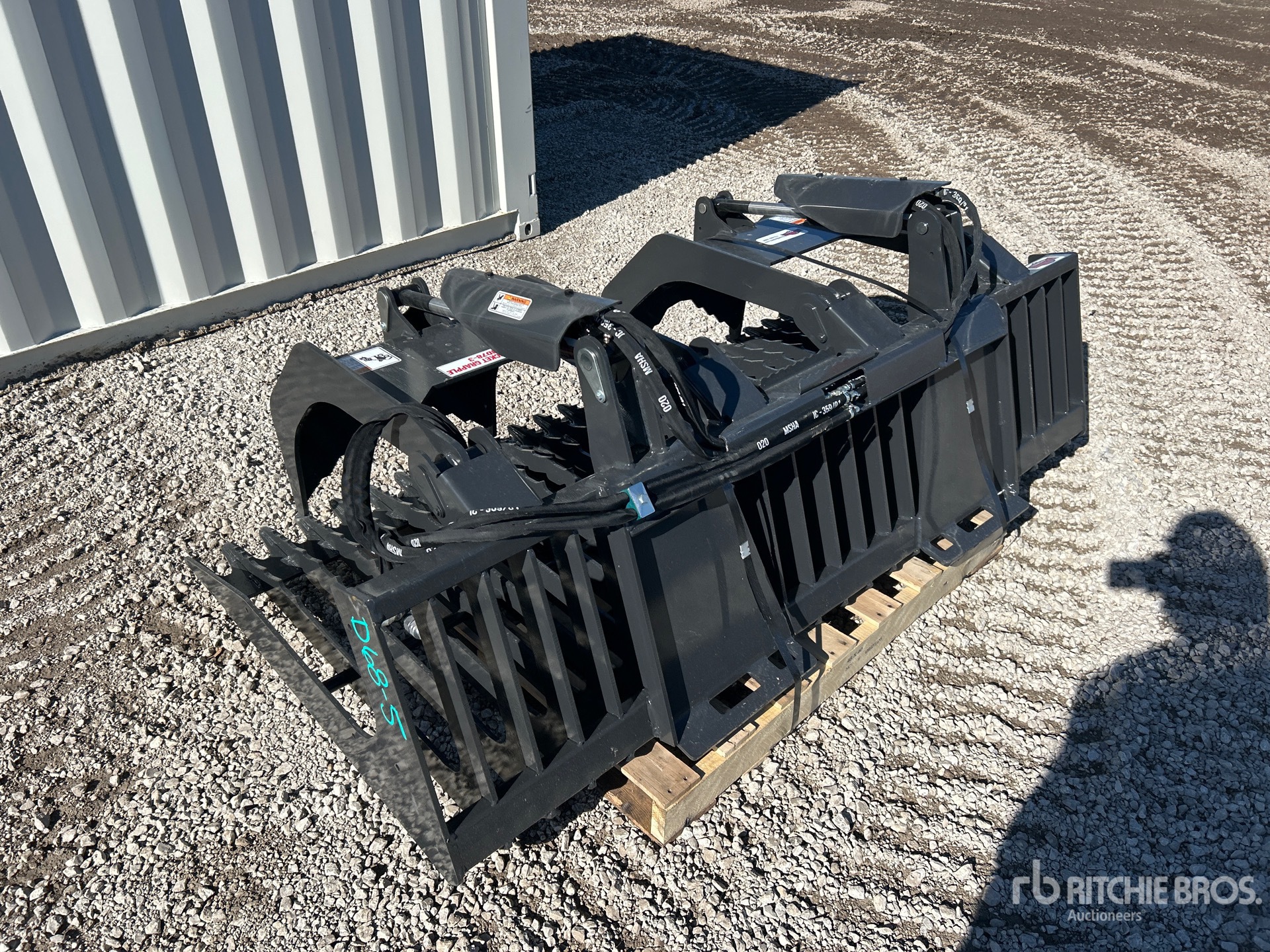 General Appearance with Foto, angolo posteriore sinistro