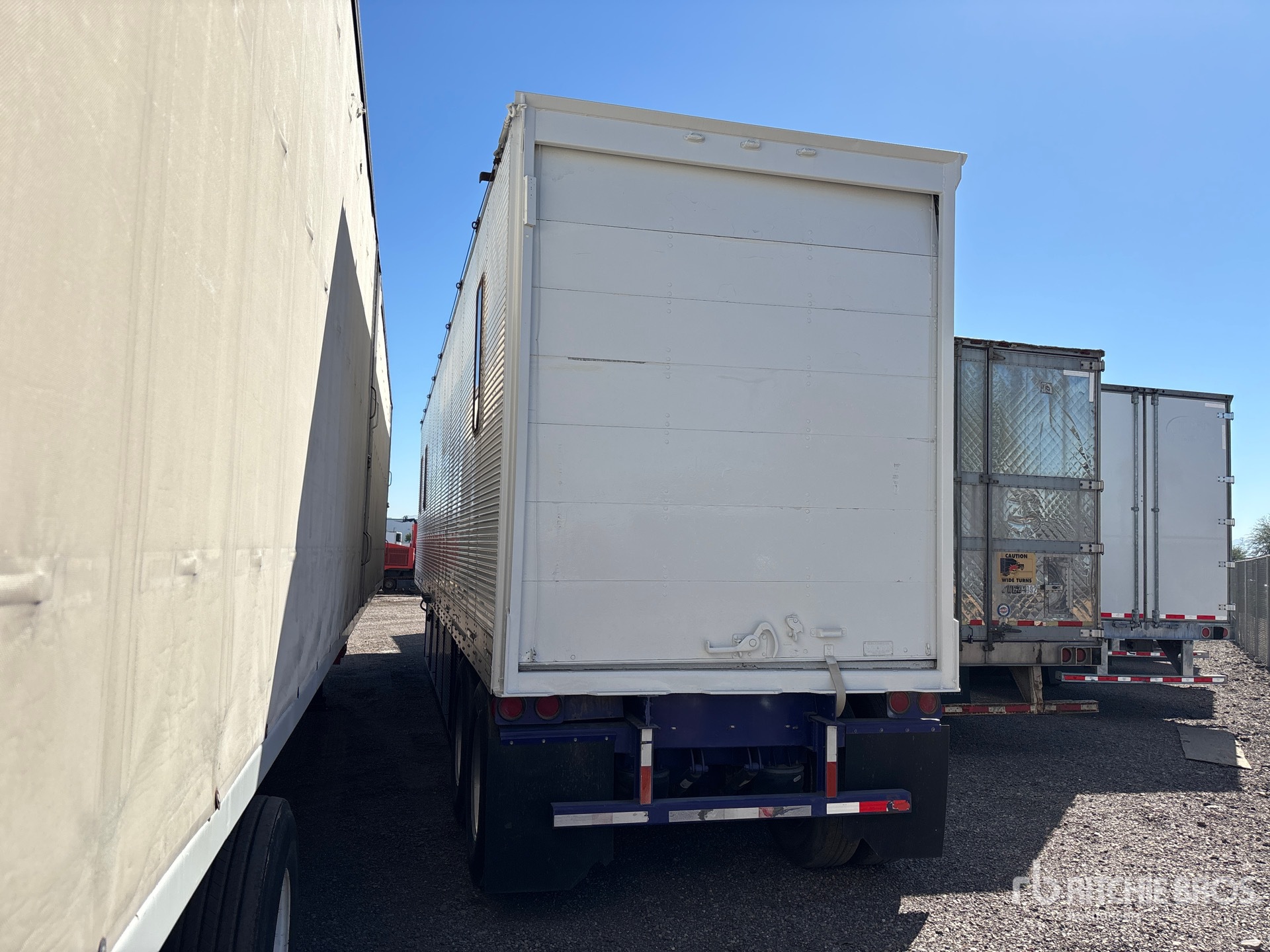 General Appearance with Imagen: esquina trasera izquierda