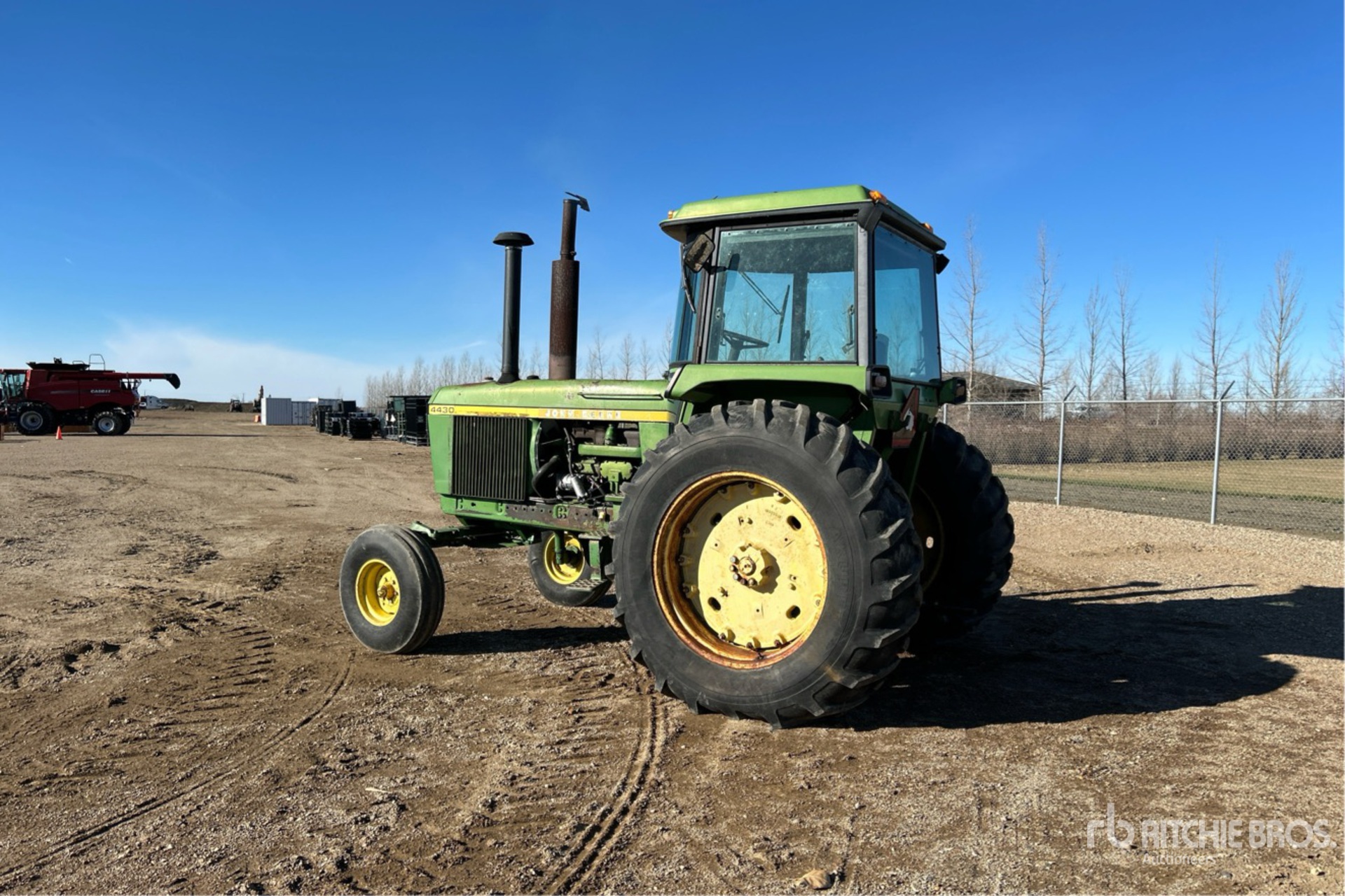 General Appearance with Bild, Ecke hinten links