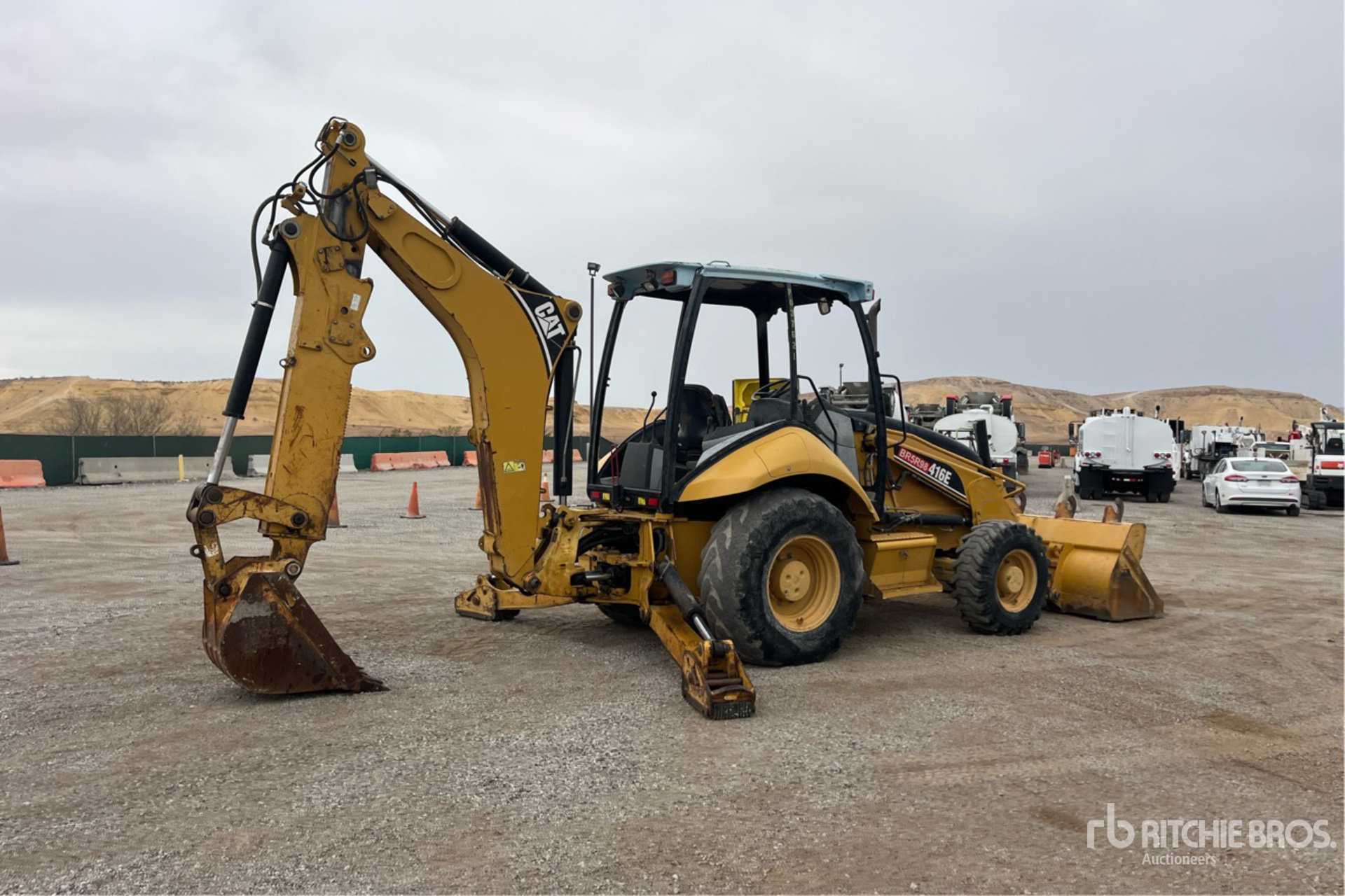 General Appearance with Imagen: esquina trasera derecha