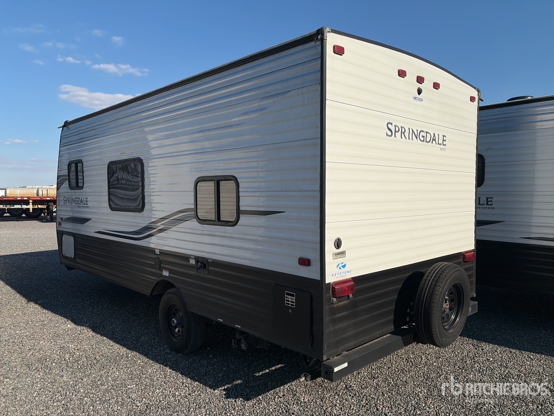 General Appearance with Imagen: esquina trasera izquierda