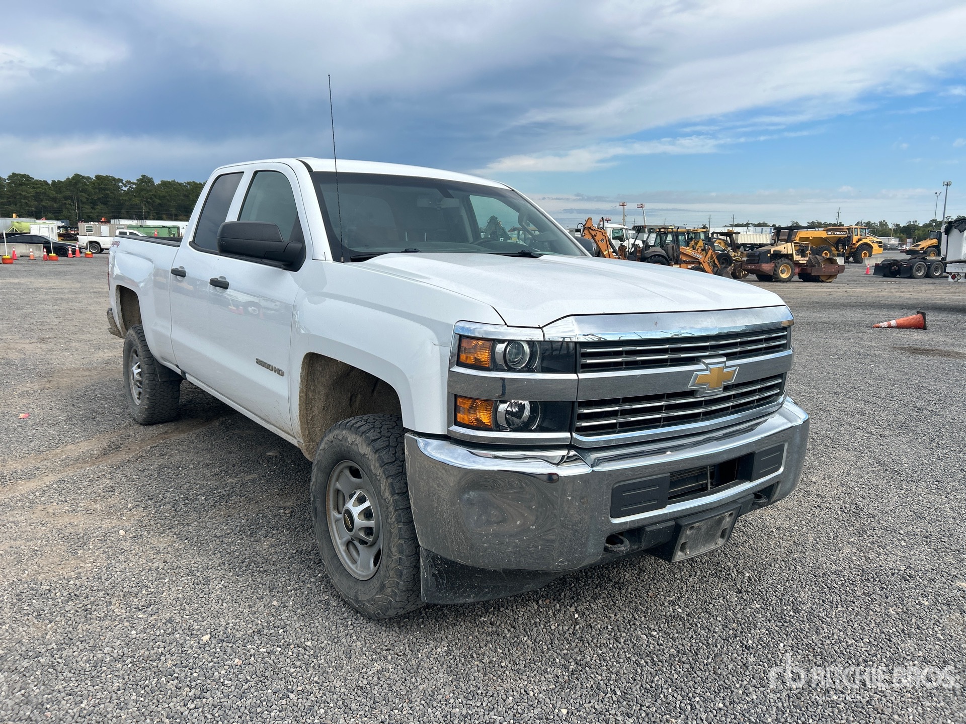 General Appearance with Bild, Ecke vorne rechts