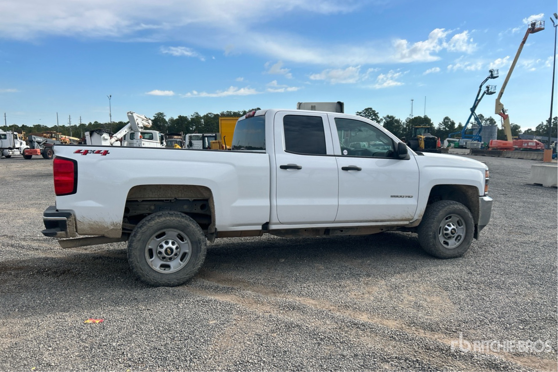 Aspect général with Image, coin arrière droit