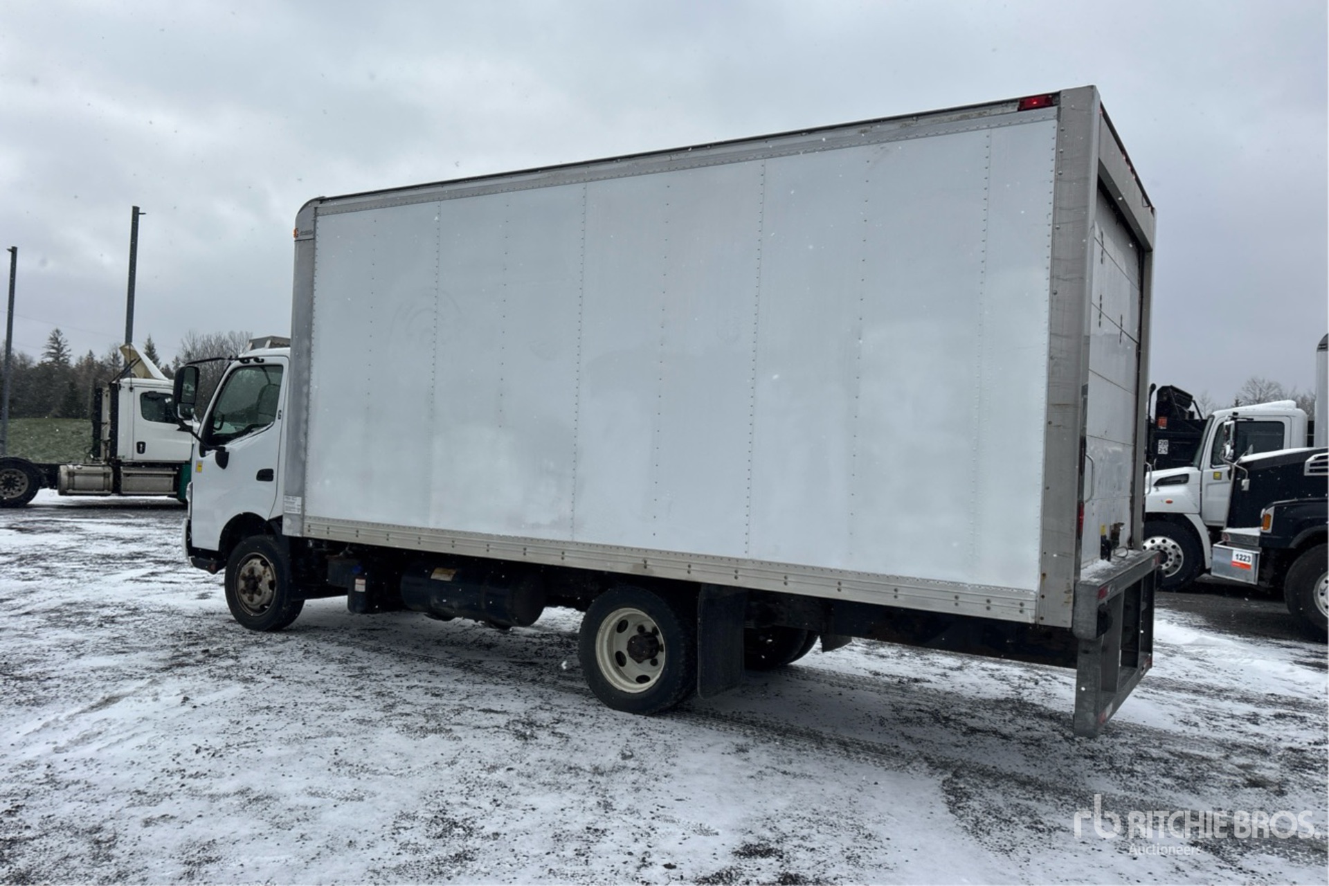 General Appearance with Imagen: esquina trasera izquierda