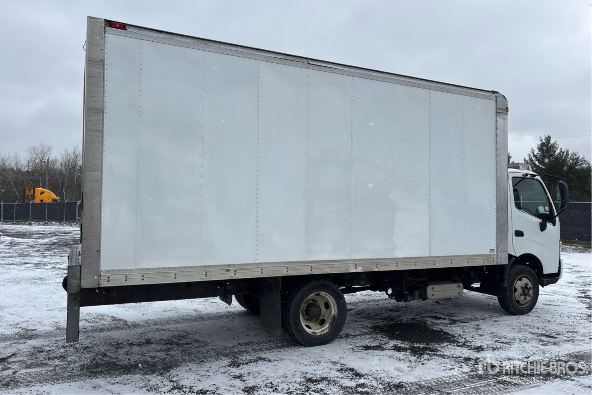 General Appearance with Imagen: esquina trasera derecha