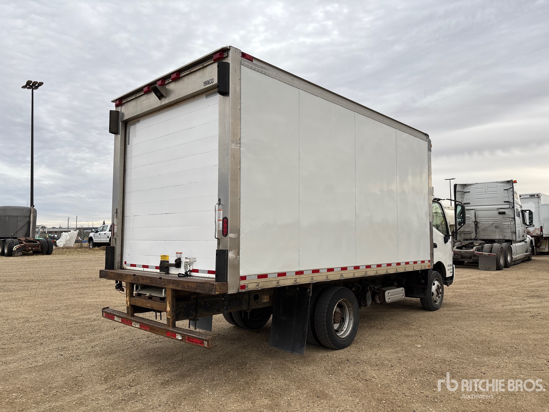 General Appearance with Imagen: esquina trasera derecha