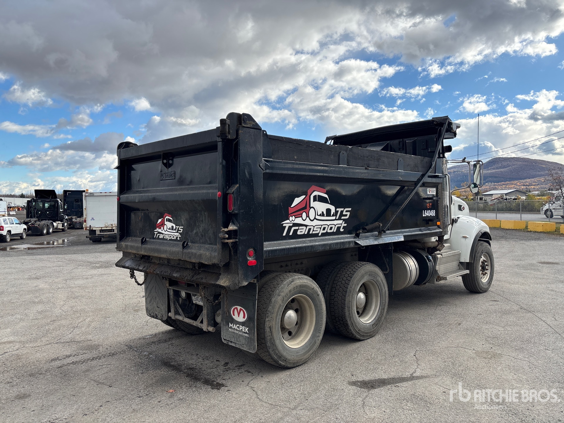 General Appearance with Zdjęcie, prawy dolny róg