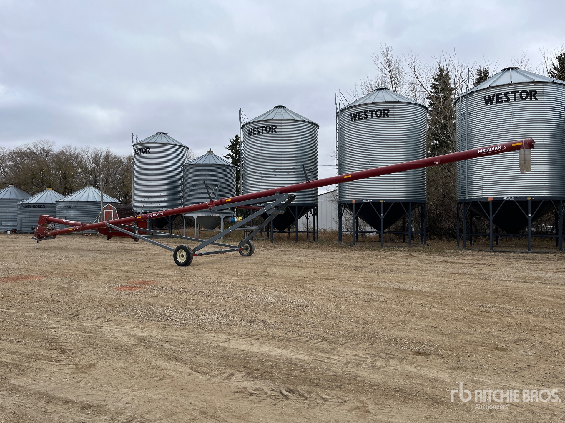 General Appearance with Foto, angolo posteriore sinistro