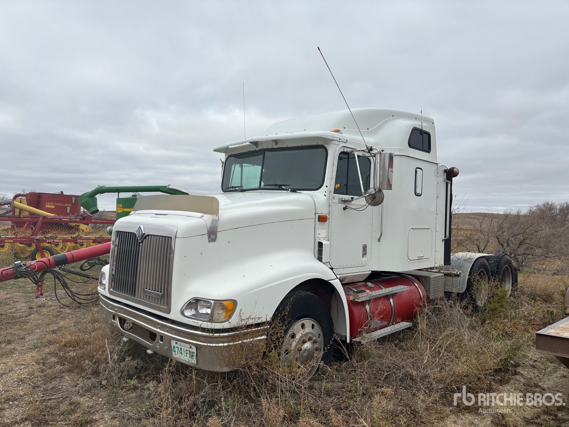 General Appearance with Picture, Left Front Corner