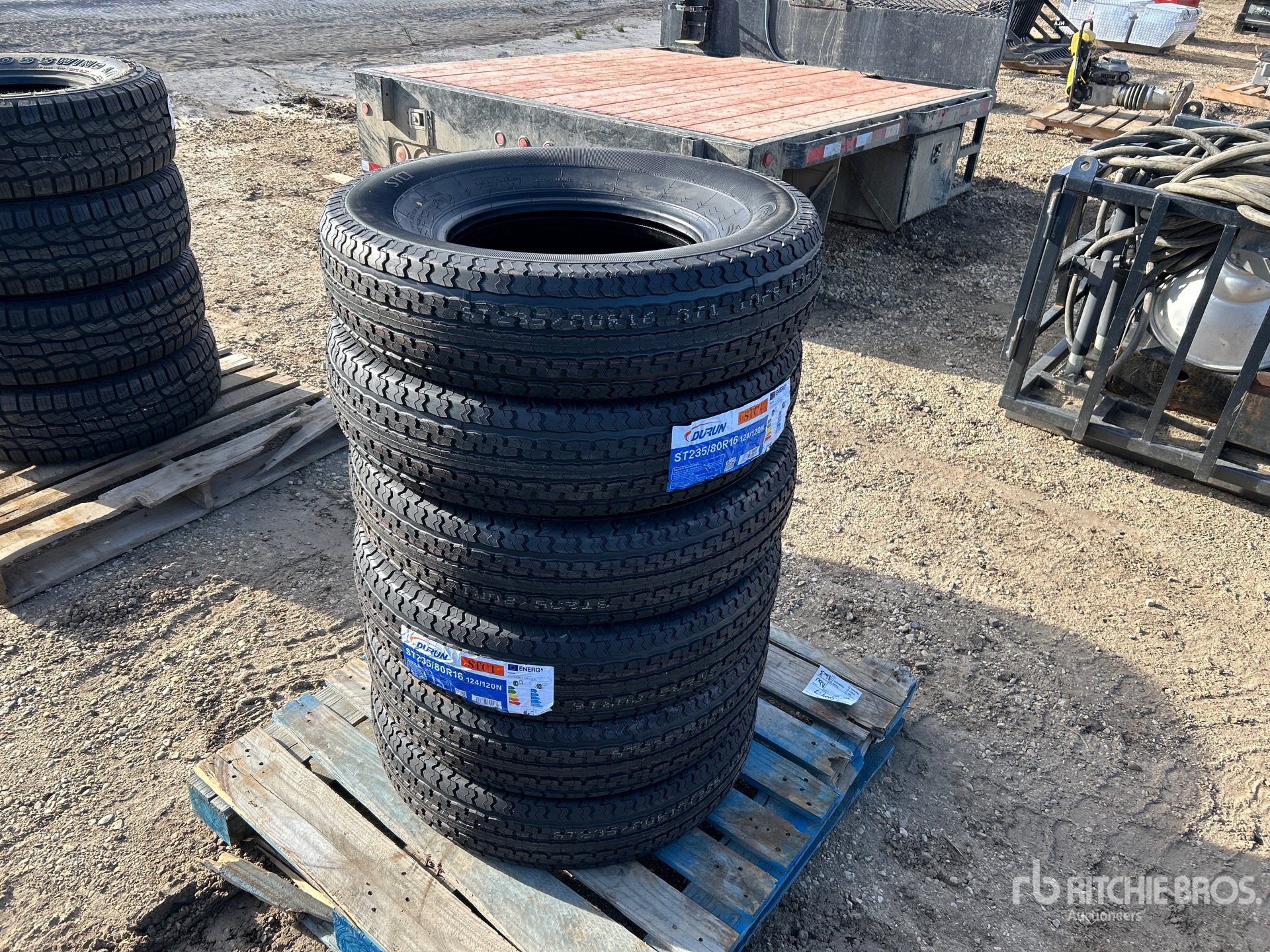 General Appearance with Image, coin avant droit