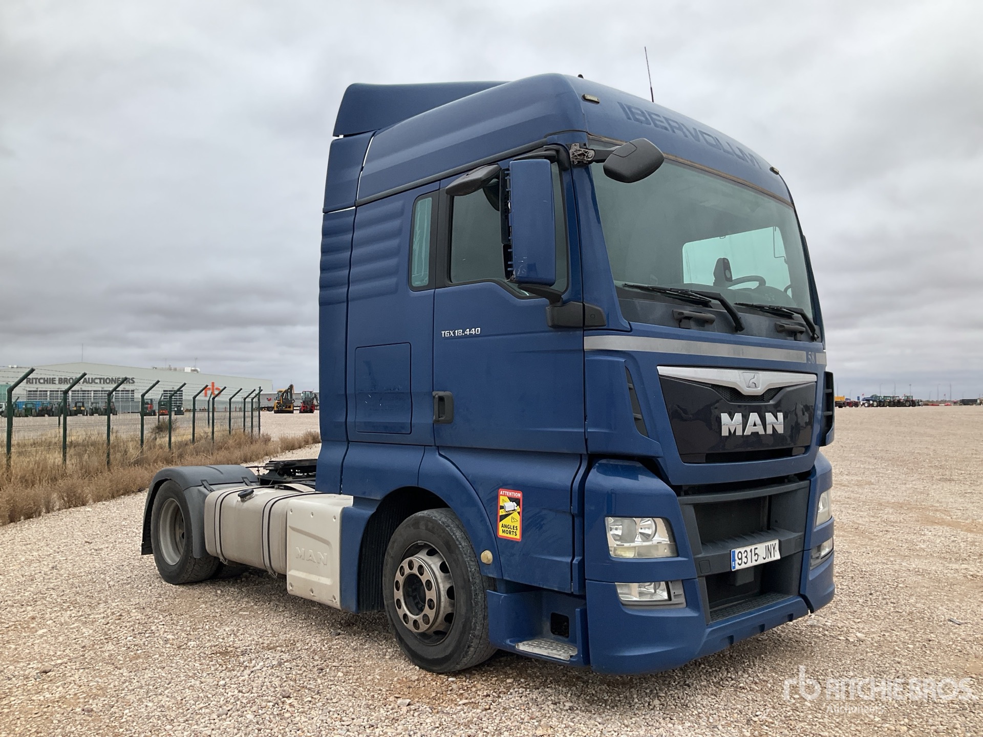 General Appearance with Imagen: esquina delantera derecha