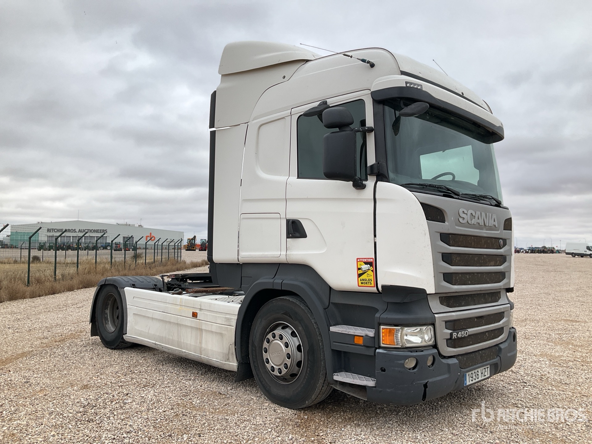 General Appearance with Imagen: esquina delantera derecha