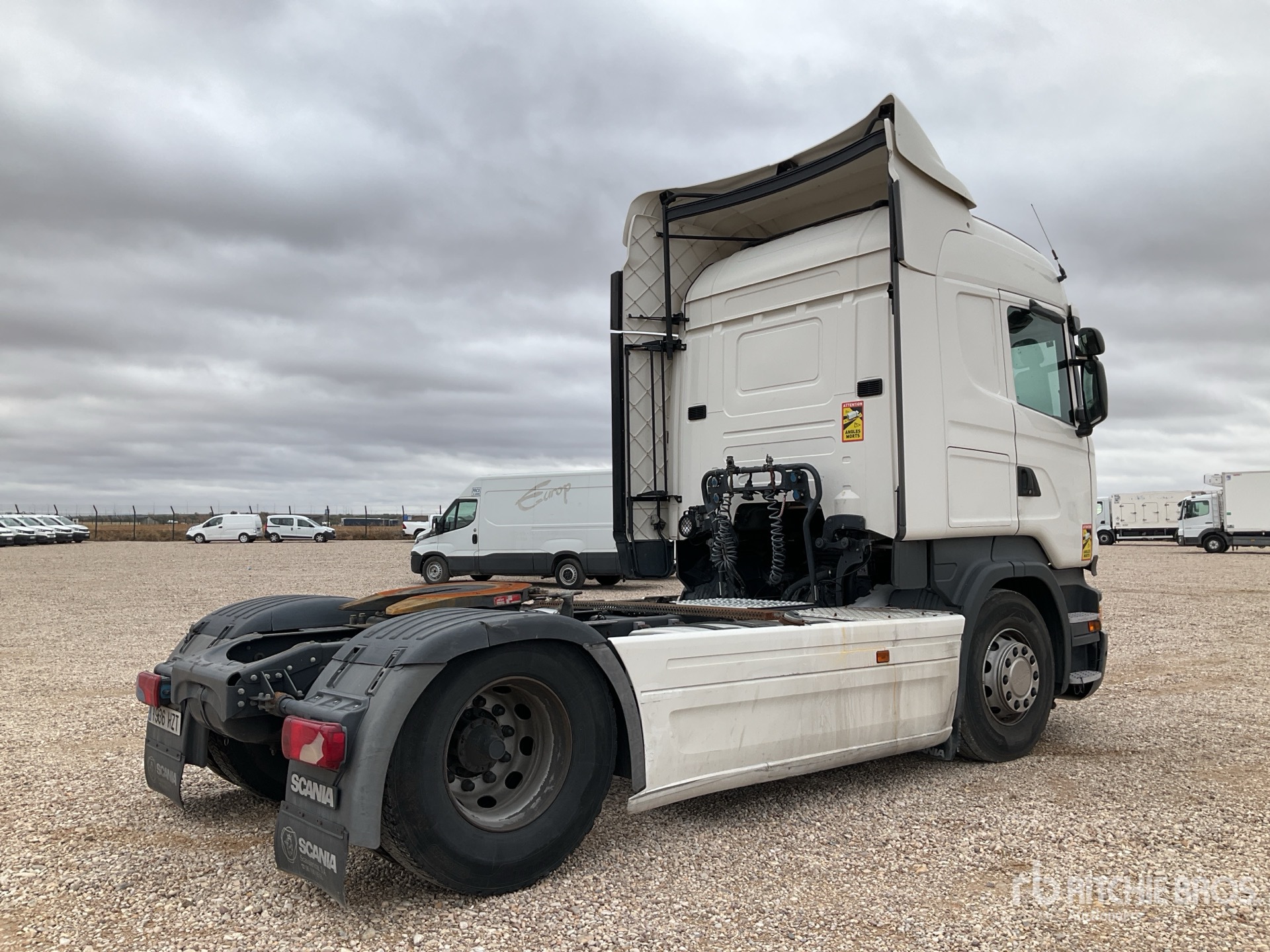 General Appearance with Imagen: esquina trasera derecha