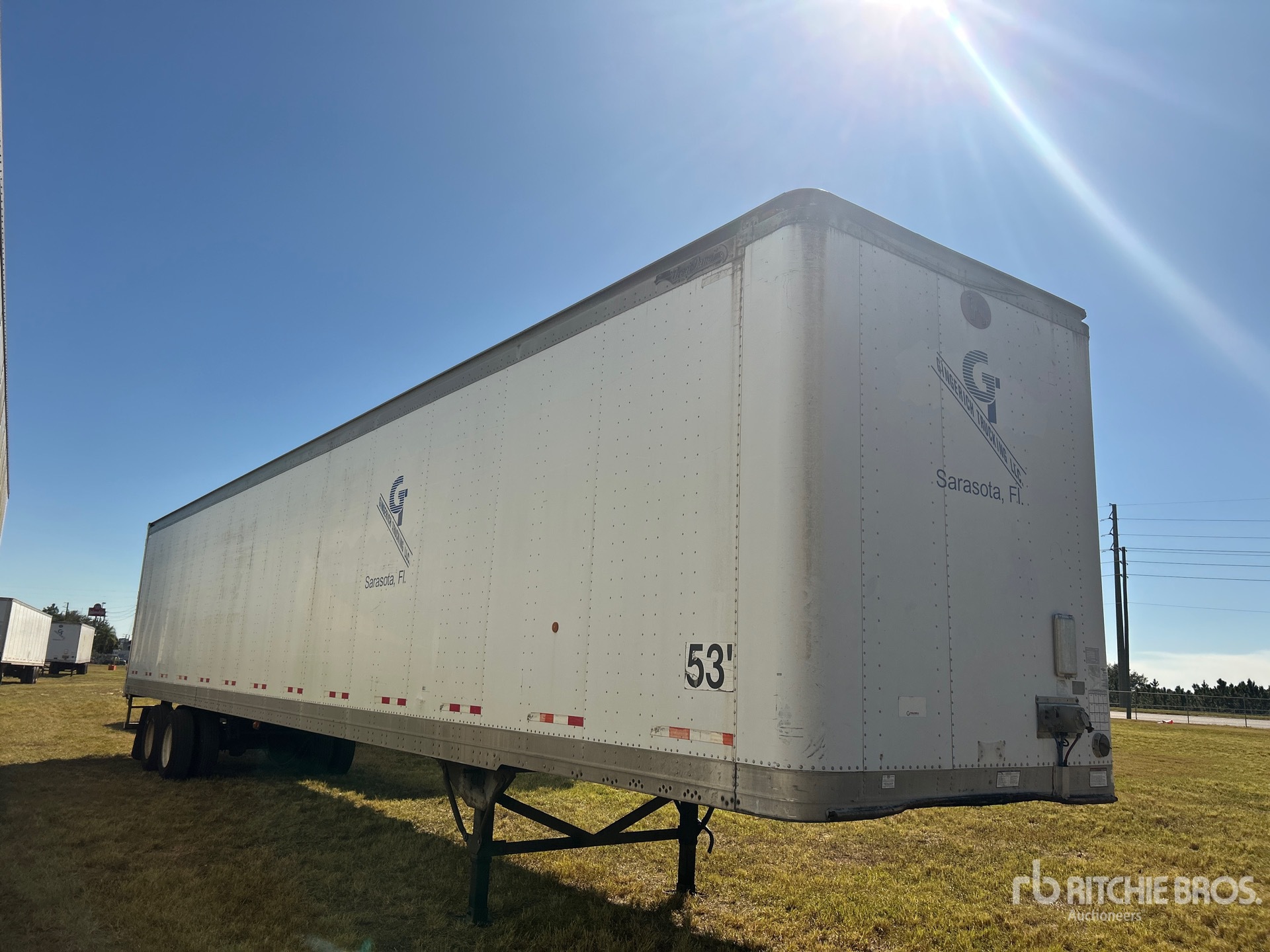 General Appearance with Imagen: esquina delantera derecha