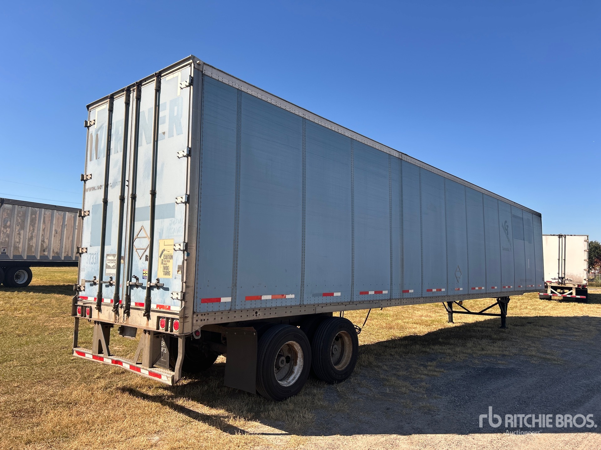 General Appearance with Imagen: esquina trasera derecha