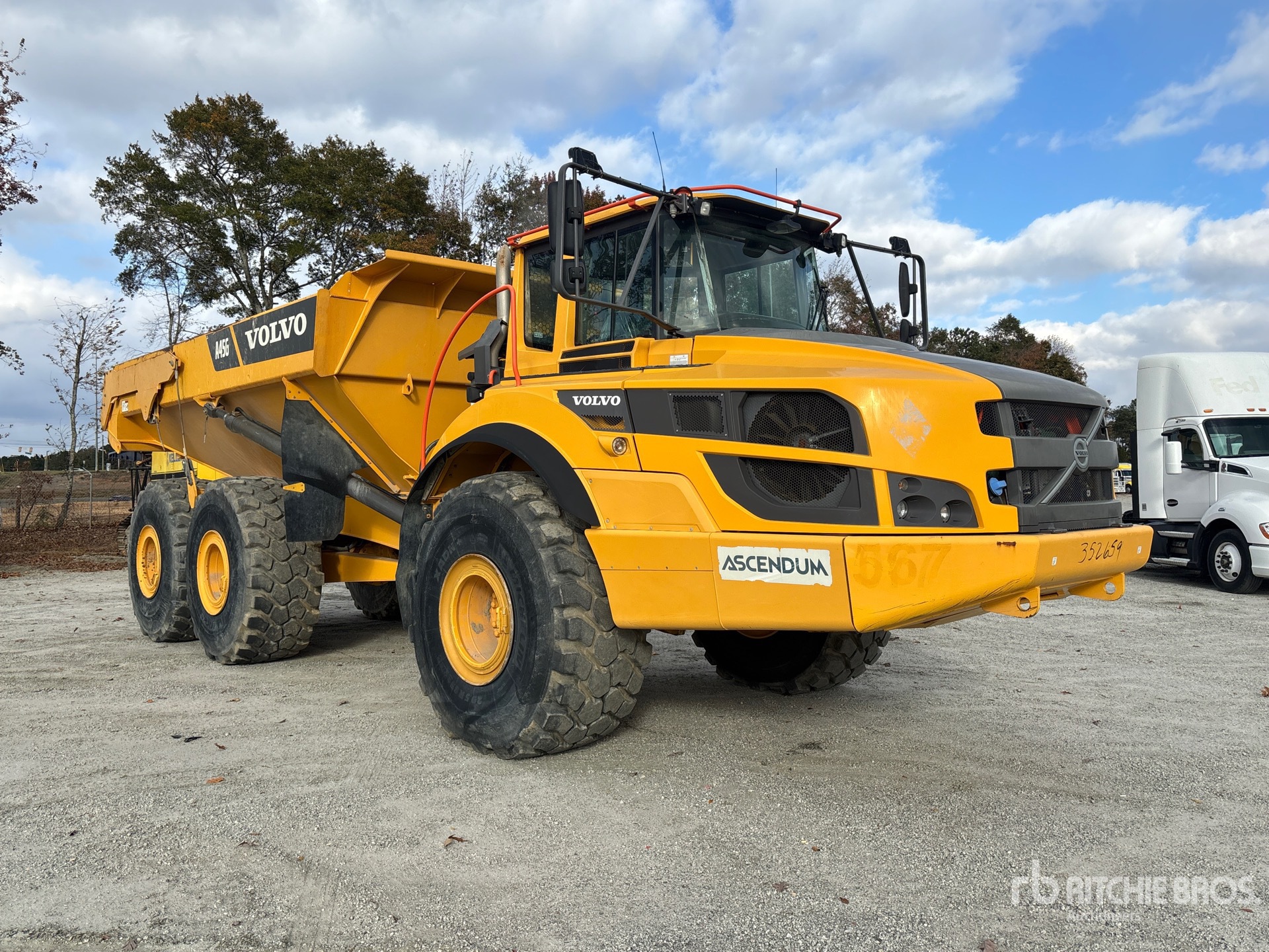 General Appearance with Picture, Right Front Corner