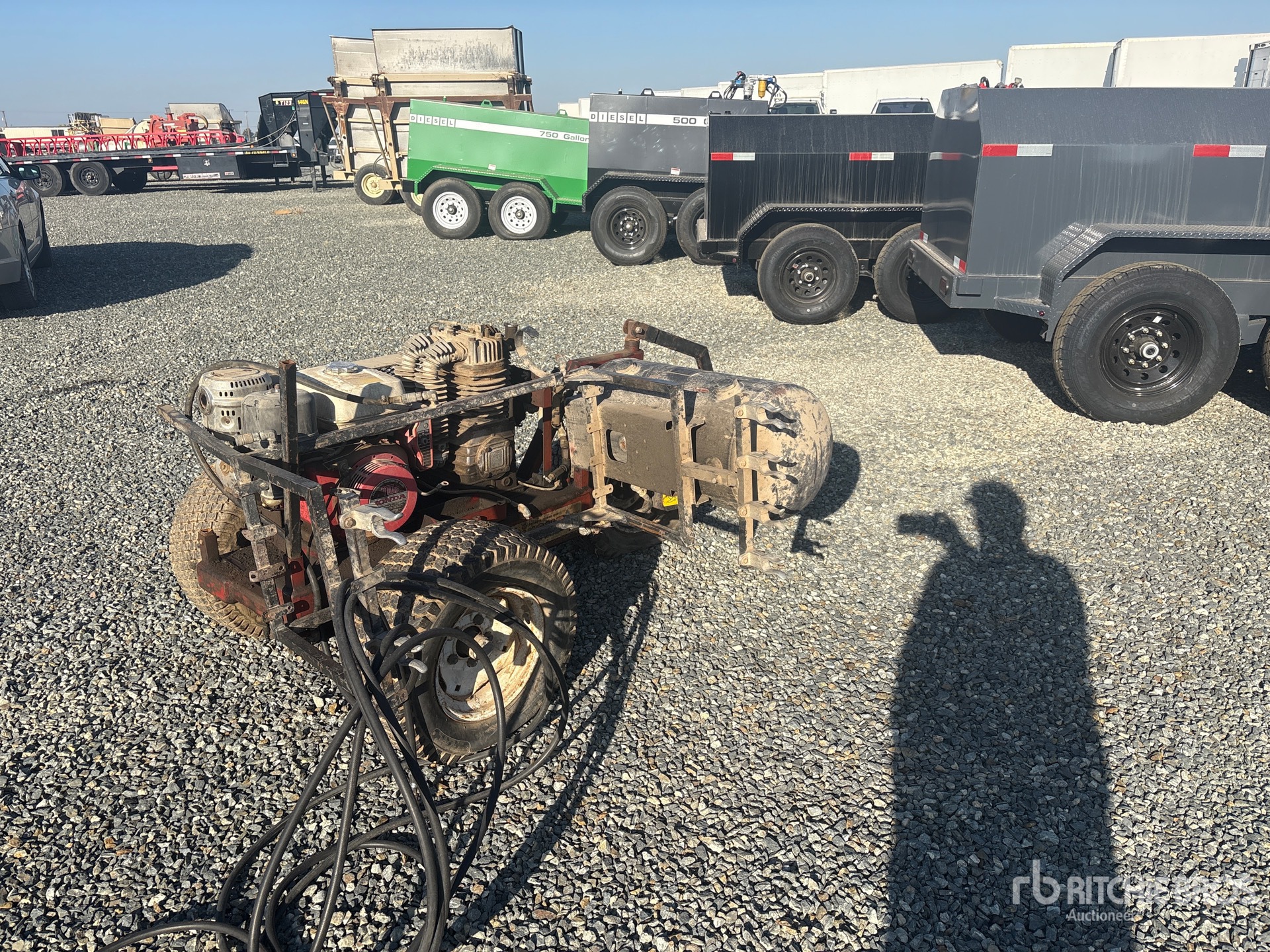 General Appearance with Foto, angolo anteriore sinistro