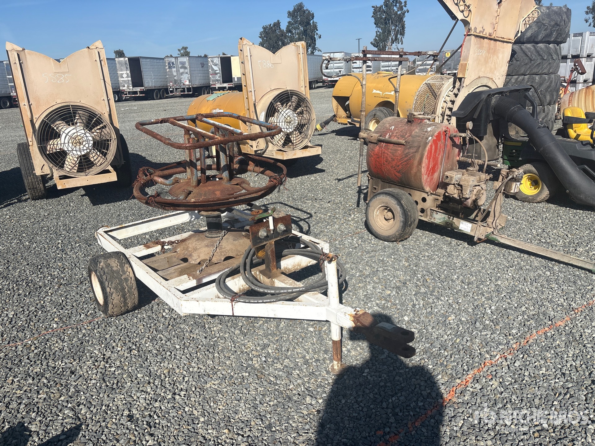 General Appearance with Image, coin avant droit