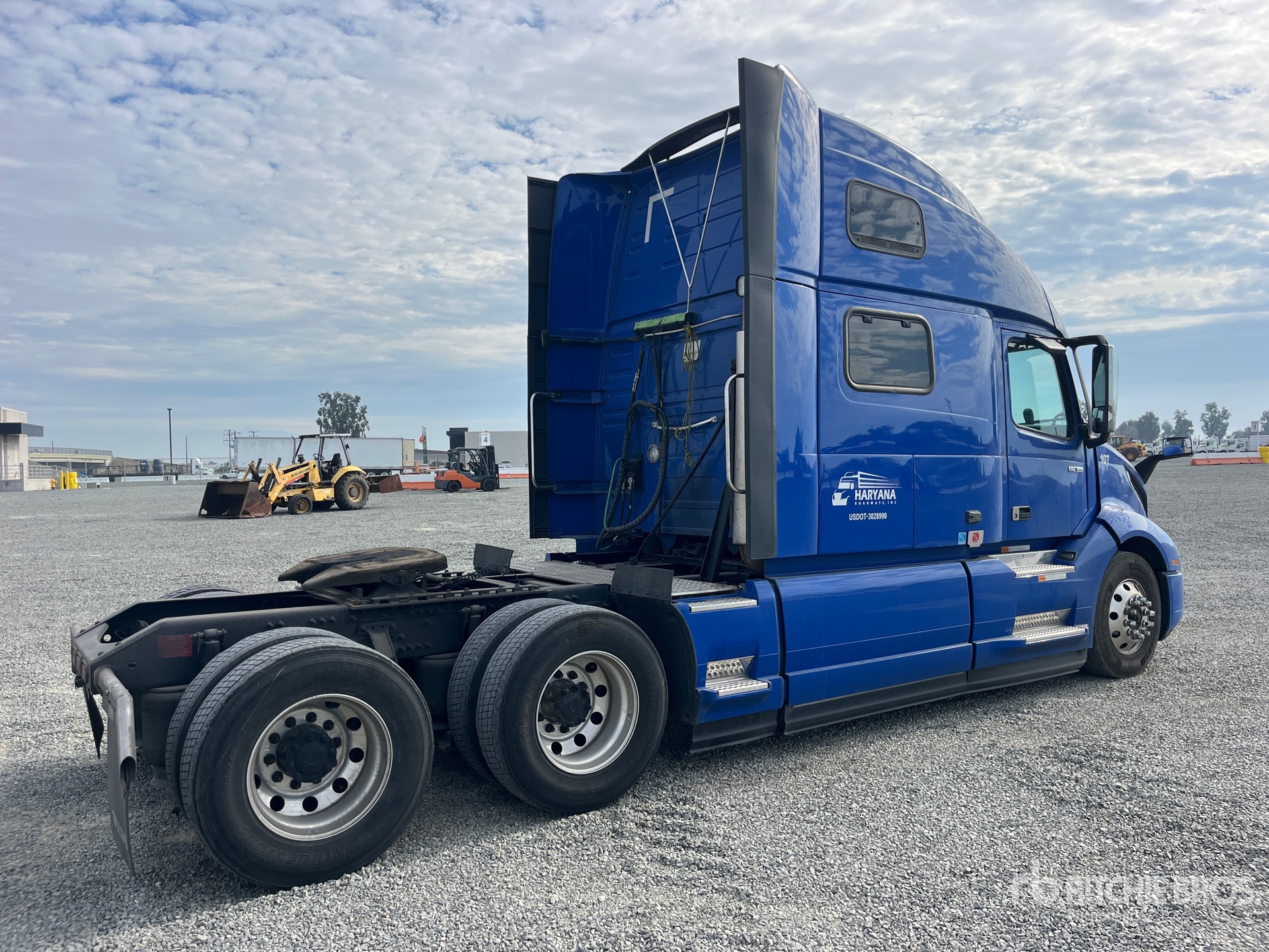 General Appearance with Imagen: esquina trasera derecha