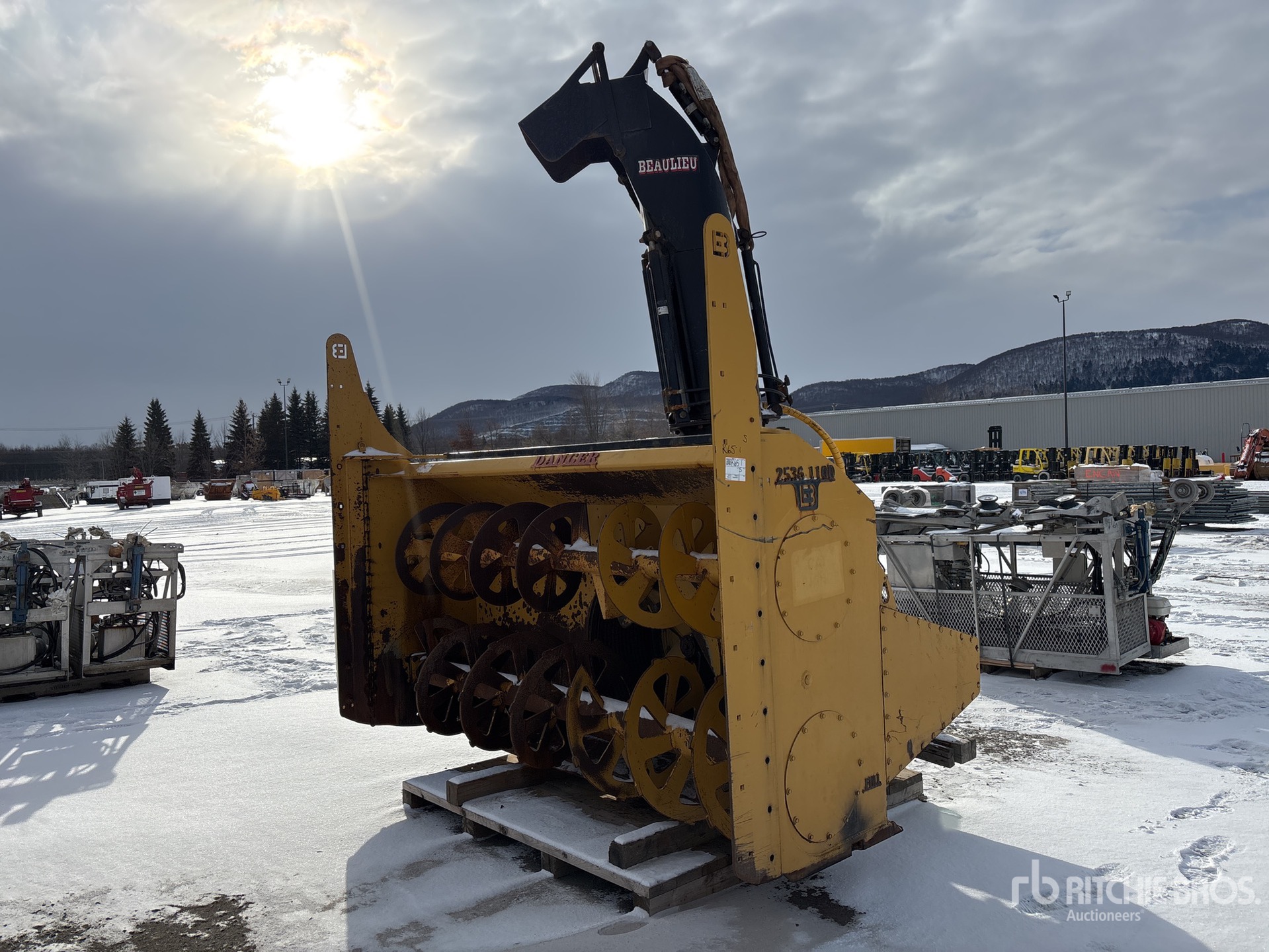 General Appearance with Imagen: esquina delantera izquierda